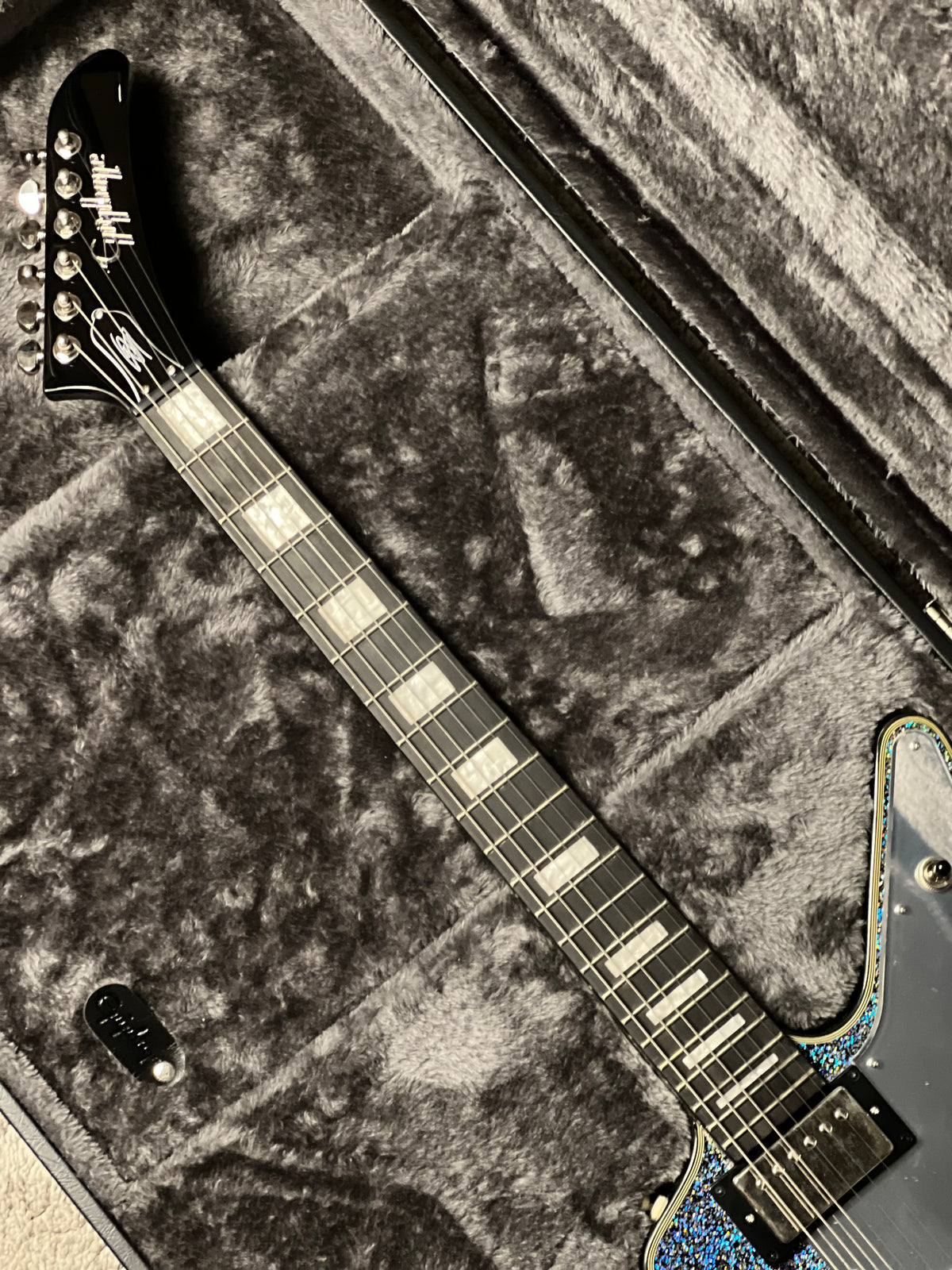 Epiphone Lzzy Hale Explorer Custom in Black Diamond Holographic Sparkle