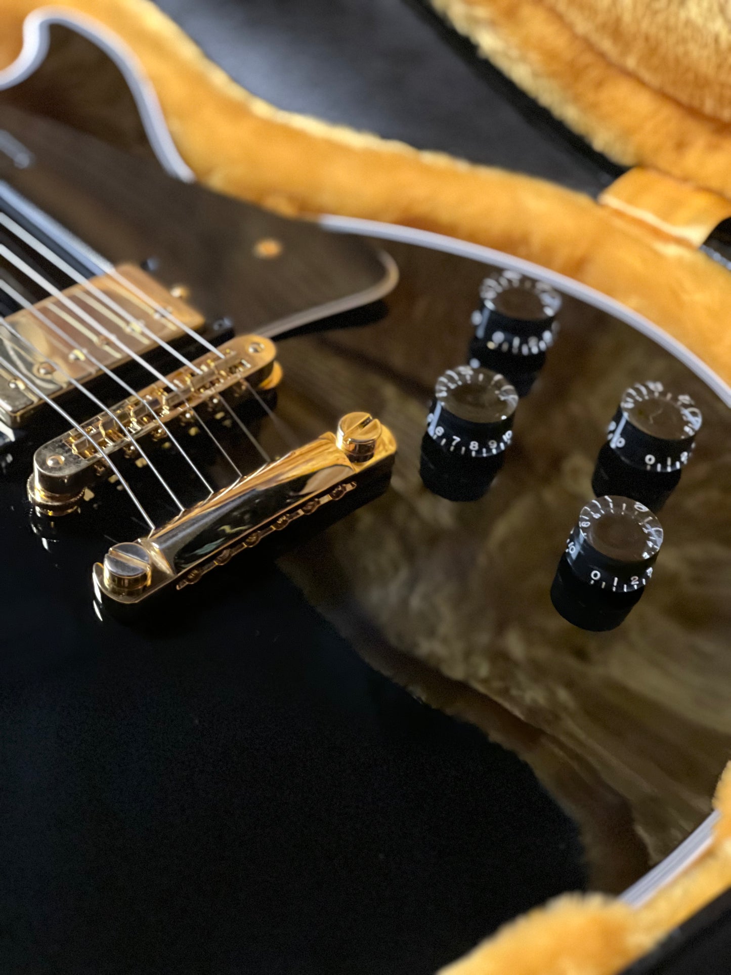Gibson Les Paul Custom Ebony Fingerboard Gloss Ebony w/ Case CS 403758
