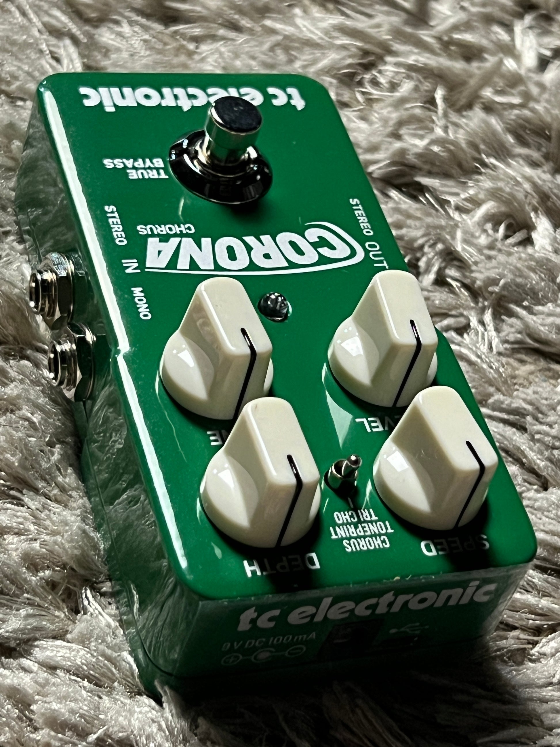 TC Electronic Corona Chorus Pedal –