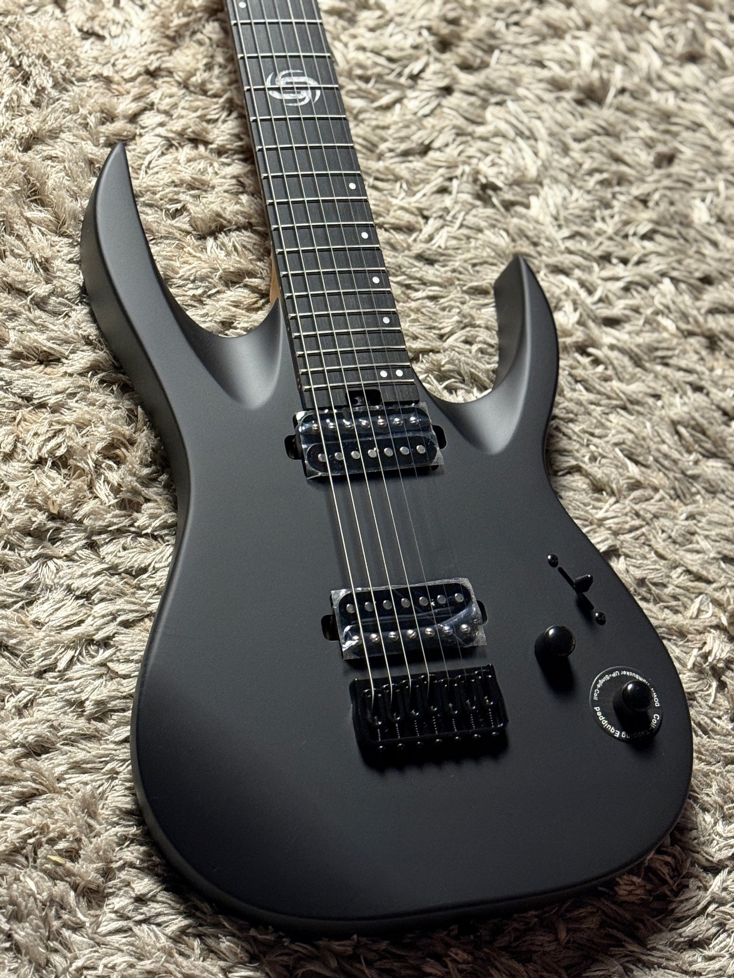 SQOE SEIB7S 7 String in Satin Black
