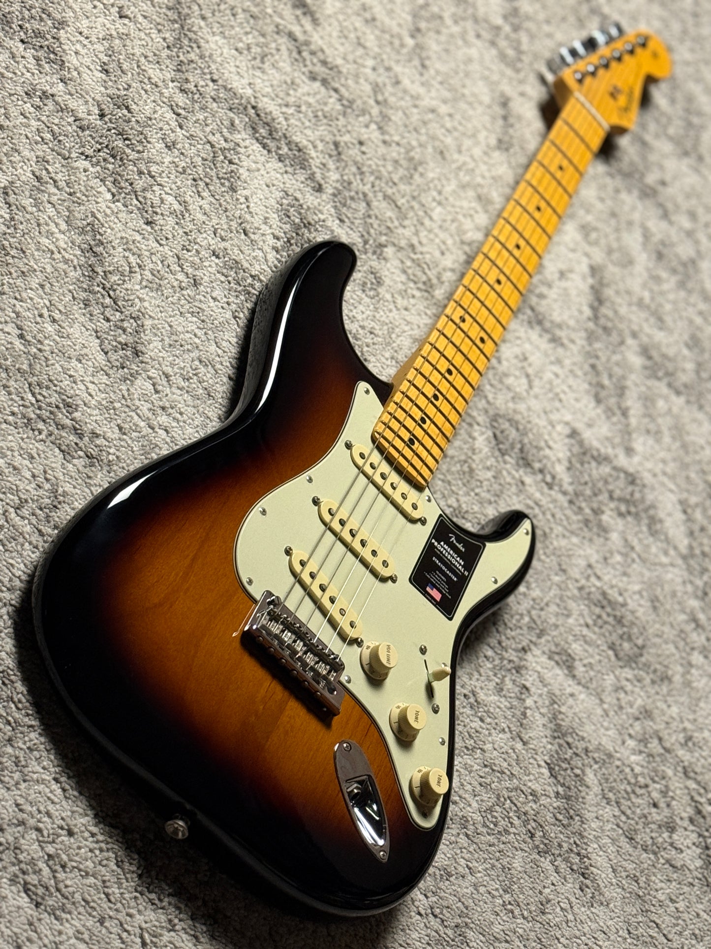Fender American Professional II Stratocaster with Maple FB Anniversary in 2-Color Sunburst US23087299