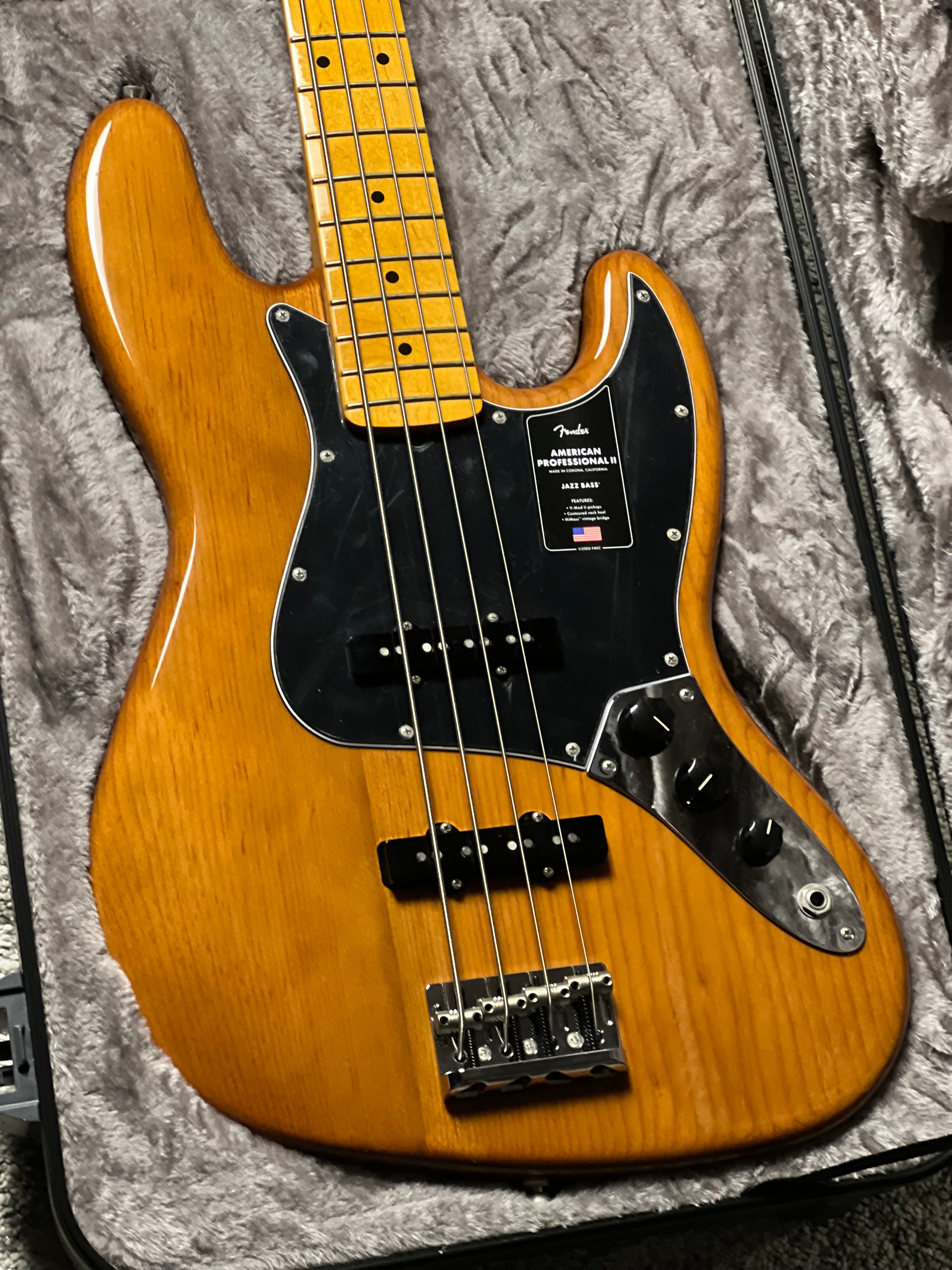 Fender American Professional II Jazz Bass with Maple FB in Roasted