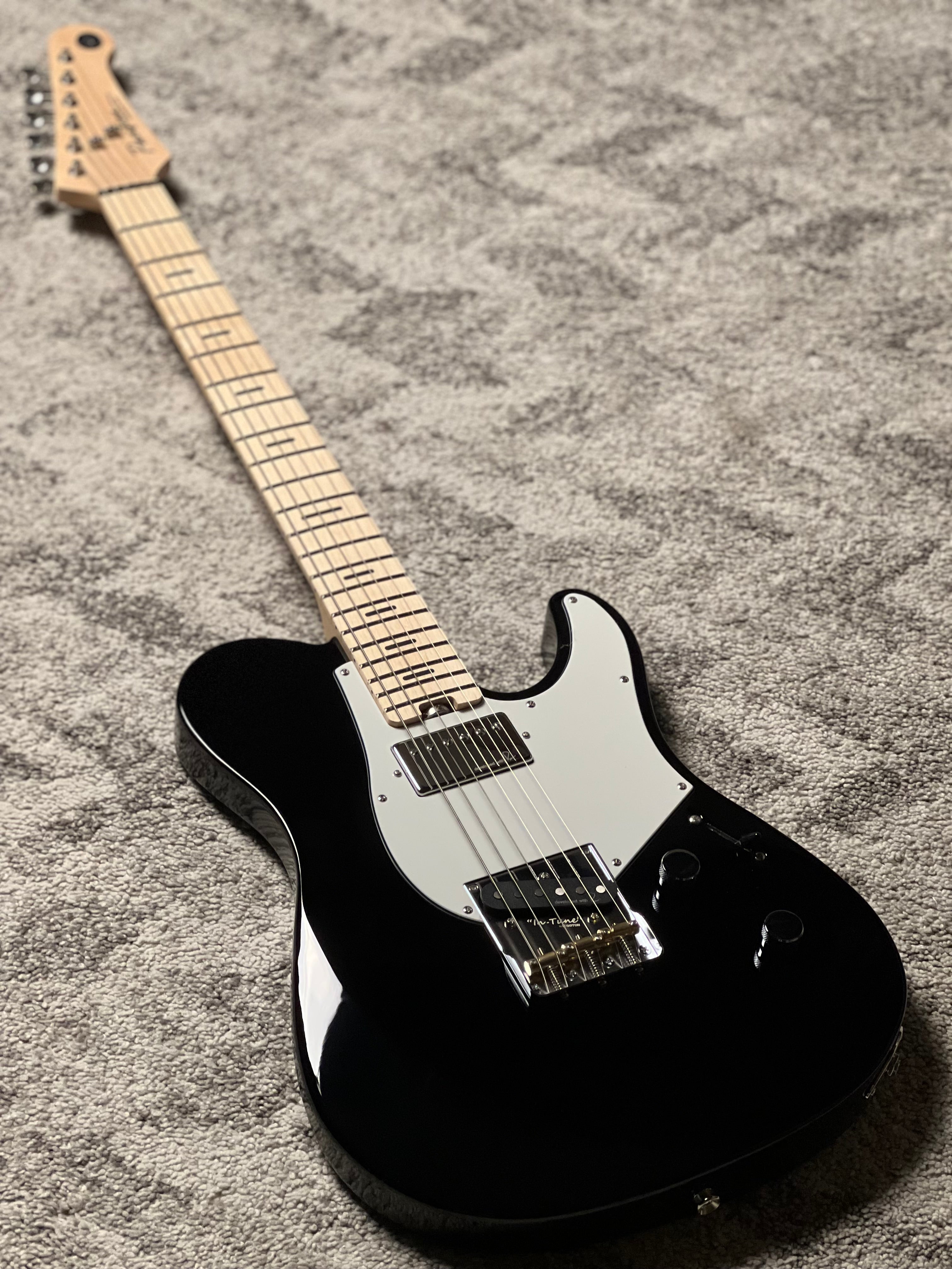Yamaha PACS+11SM Pacifica Standard Plus in Black with Maple