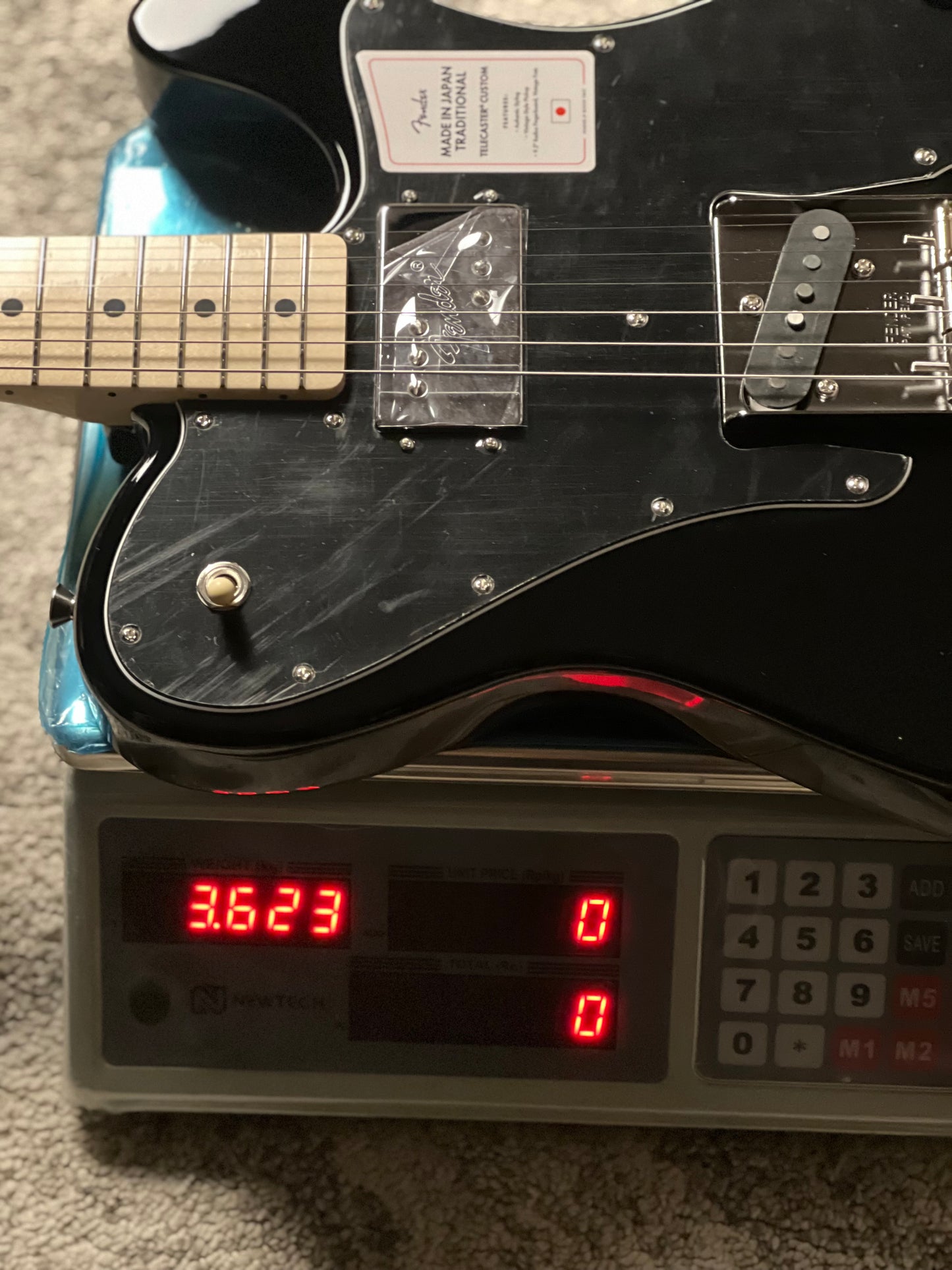 Fender Japan Traditional II 70s Telecaster Custom with Maple FB in Black JD25034223