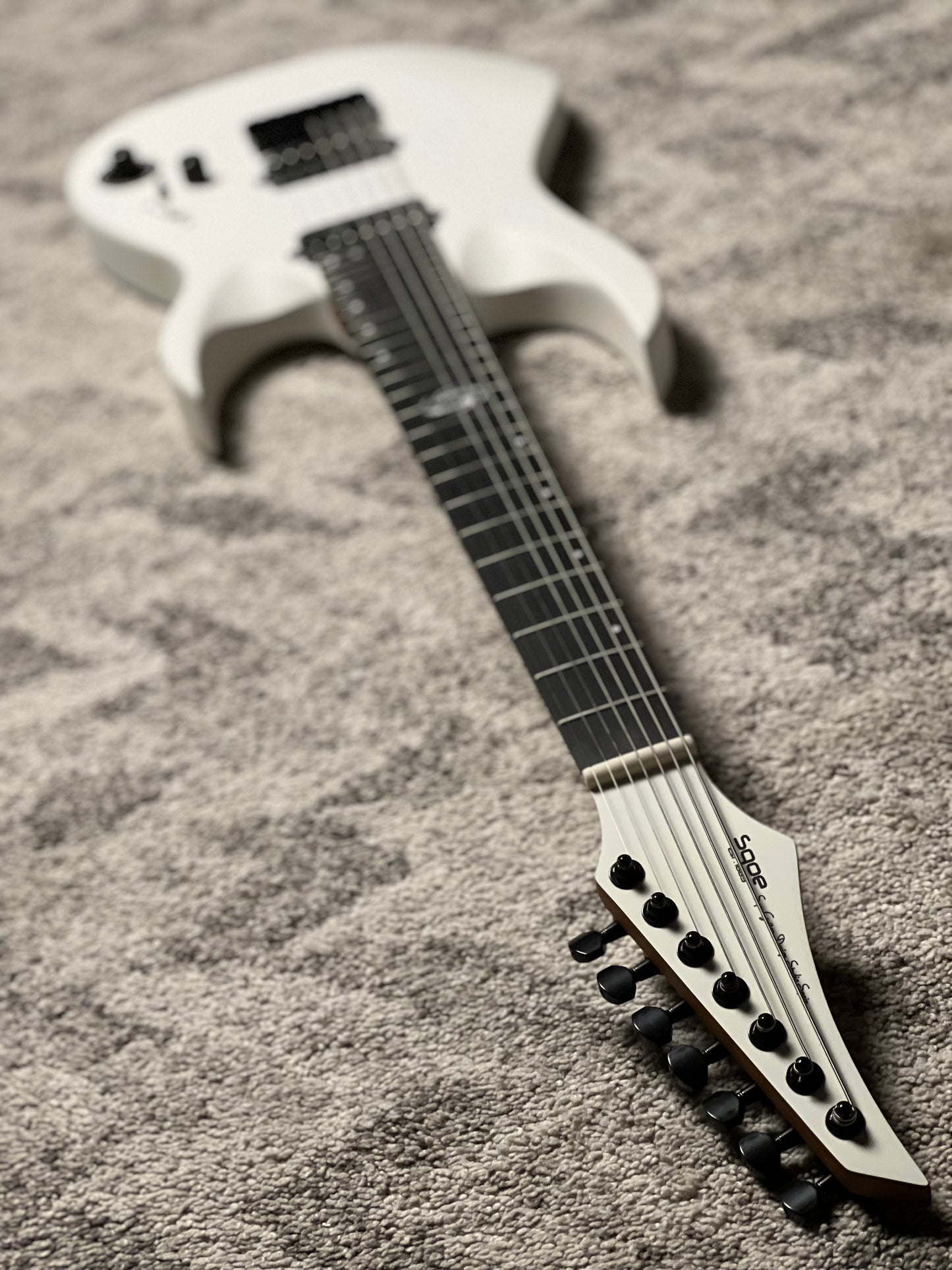 SQOE SEIB7S 7 WH String in White