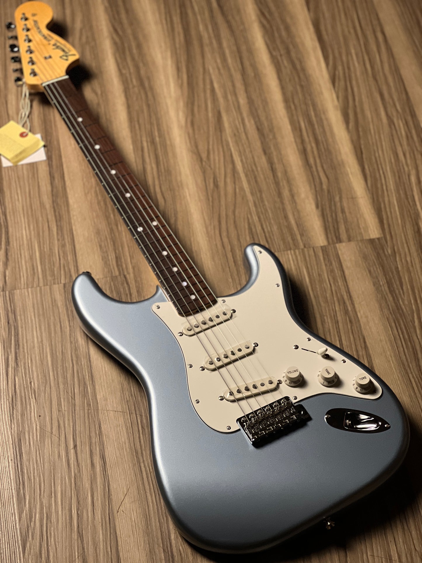 Fender FSR MIJ Traditional Late 60s Stratocaster with RW FB in Ice Blue Metallic JD24013892