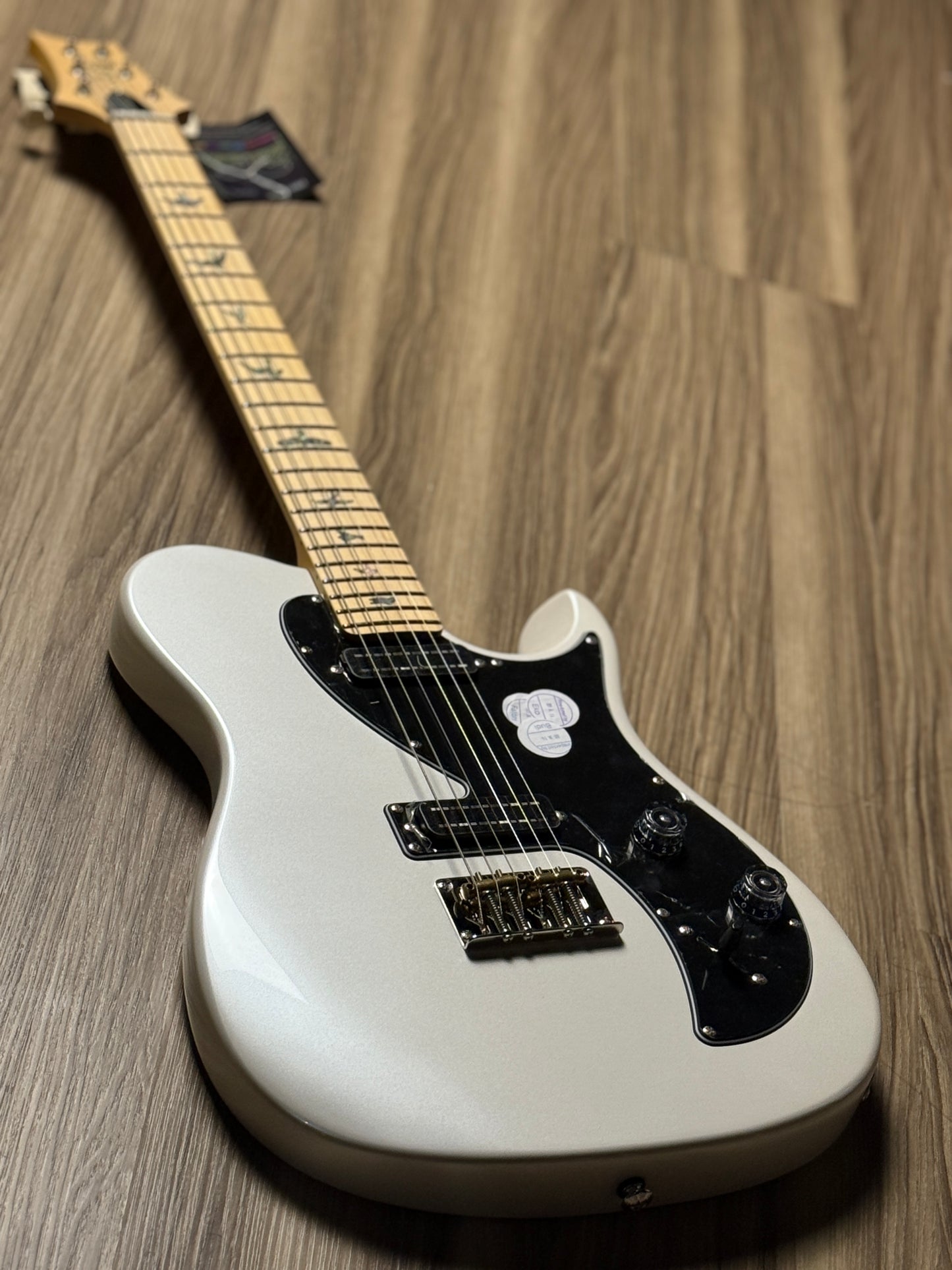 PRS SE NF 53 Ash Body DD S Pickups in Pearl White w/Gig Bag