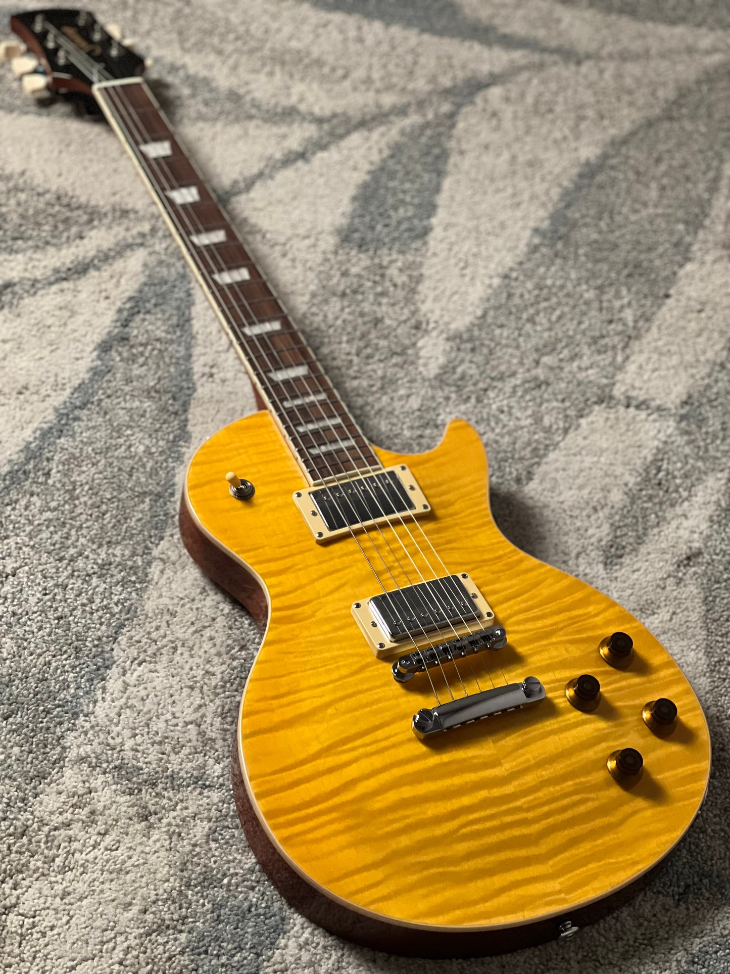 Soloking MLP Tribute-II in Lemon Drop