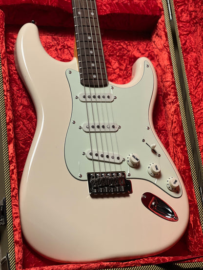 SQOE SEST1002 WH SSS Custom Shop Series in Olympic White Limited Edition with Hardshell Case