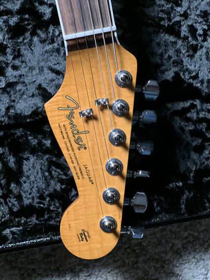 Fender Kurt Cobain Signature Jaguar 3-Color Sunburst MX25064917