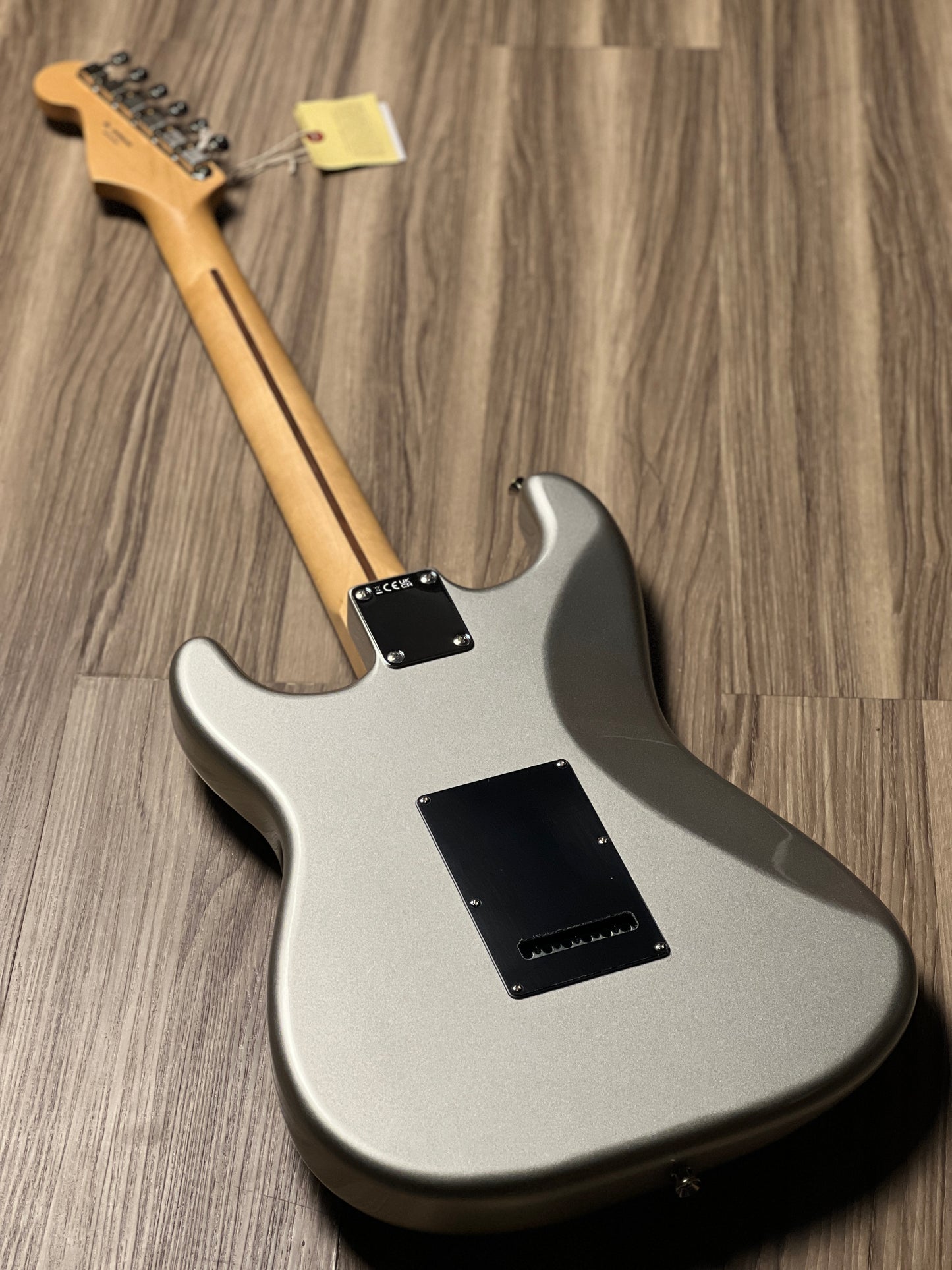 Fender FSR Collection Hybrid II Stratocaster with RW FB in Inca Silver JD24028350