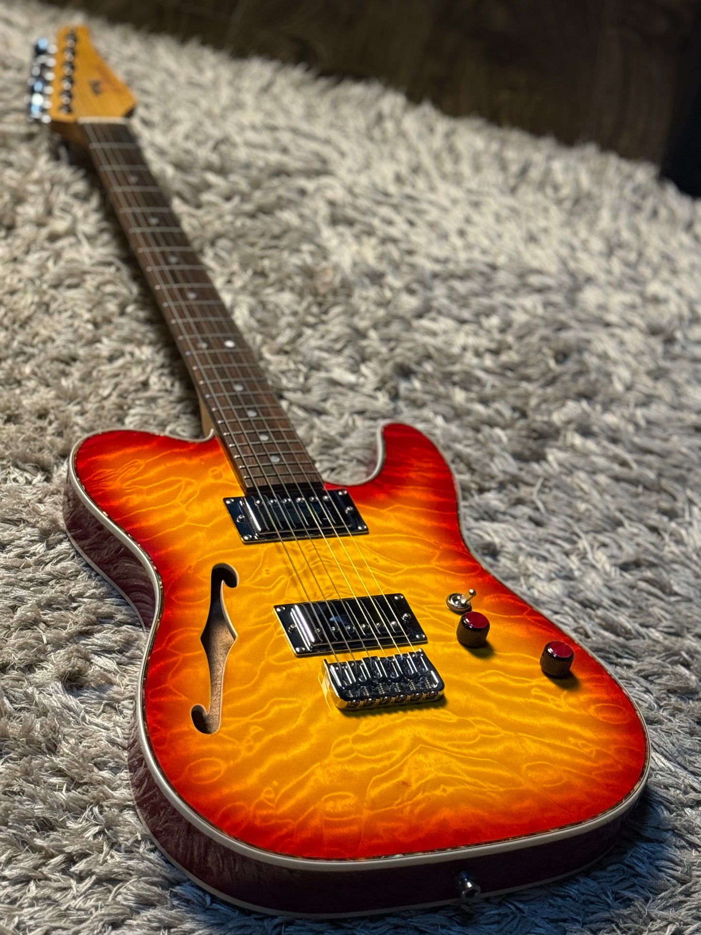 Dhatarattha Performance DTL HH Thinline in Cherry Sunburst with Rosewood FB