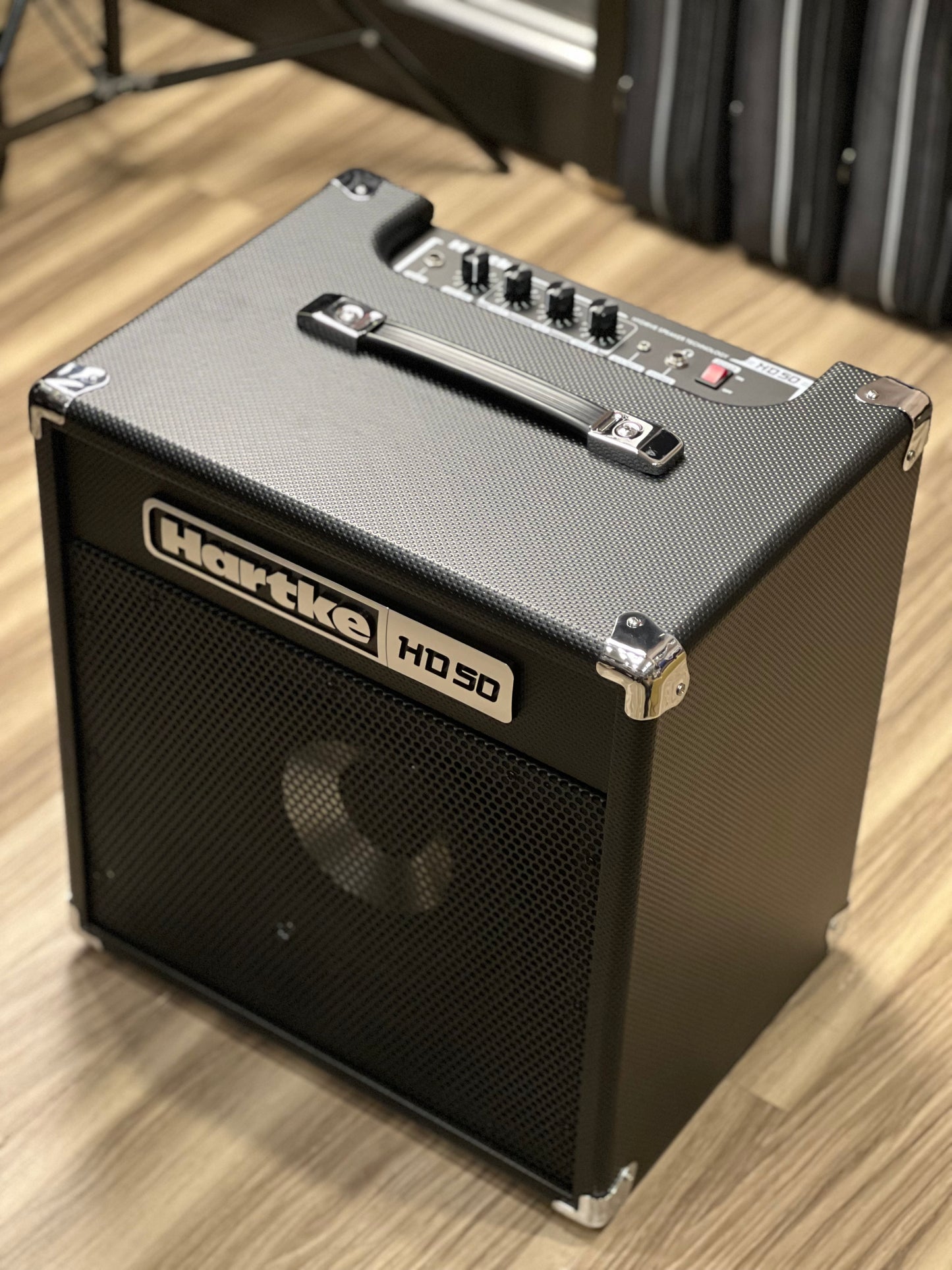 Hartke HD50 1 x 10-inch 50-watt Bass Combo Amp