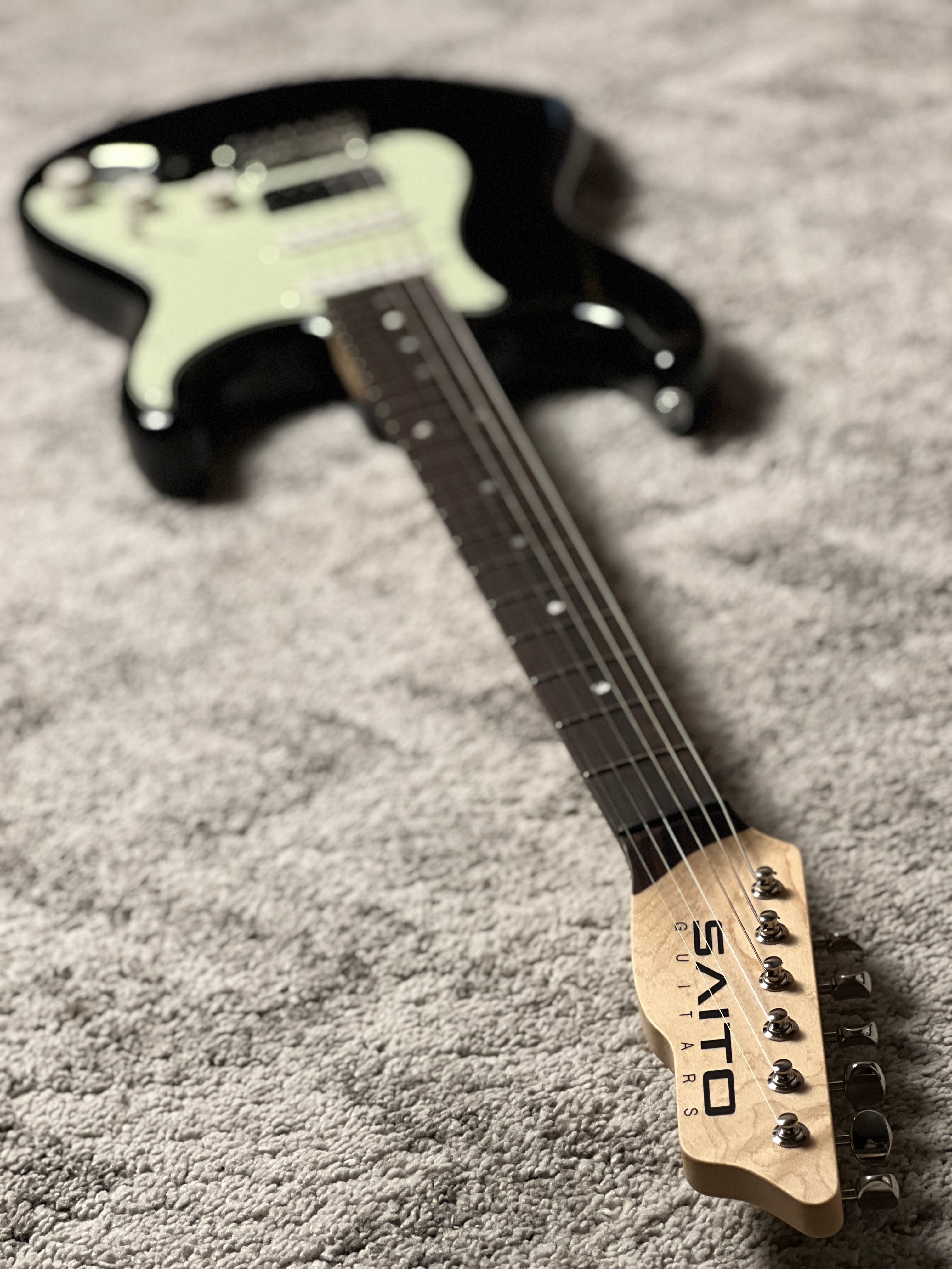 Saito S-622CS SSH Heritage with Rosewood in Black with Mint Green