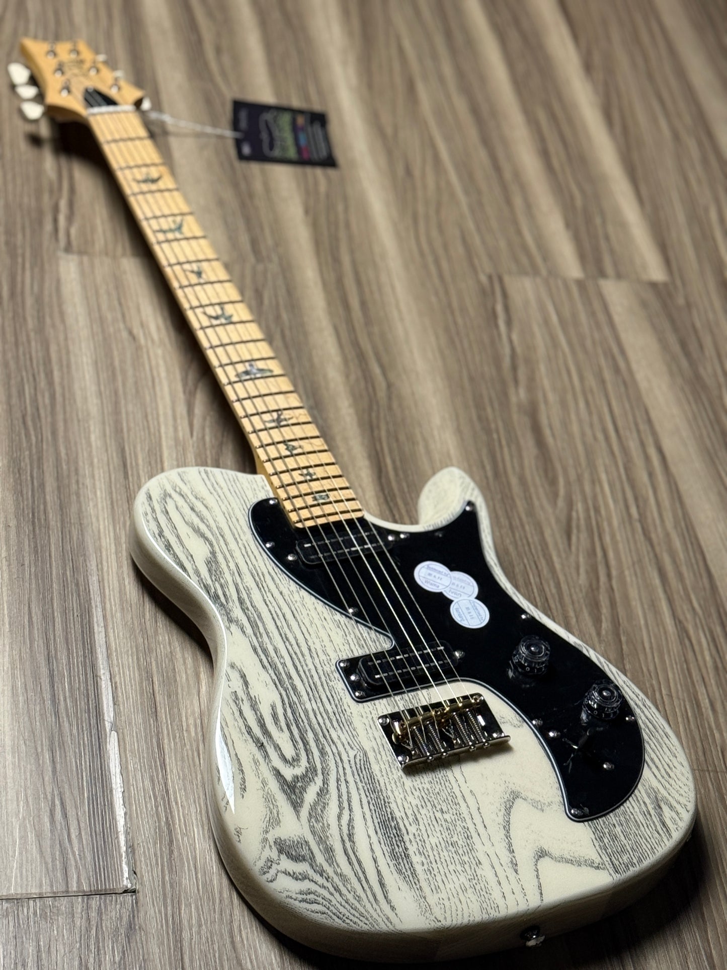 PRS SE NF 53 Ash Body DD S Pickups in White Doghair w/Gig Bag