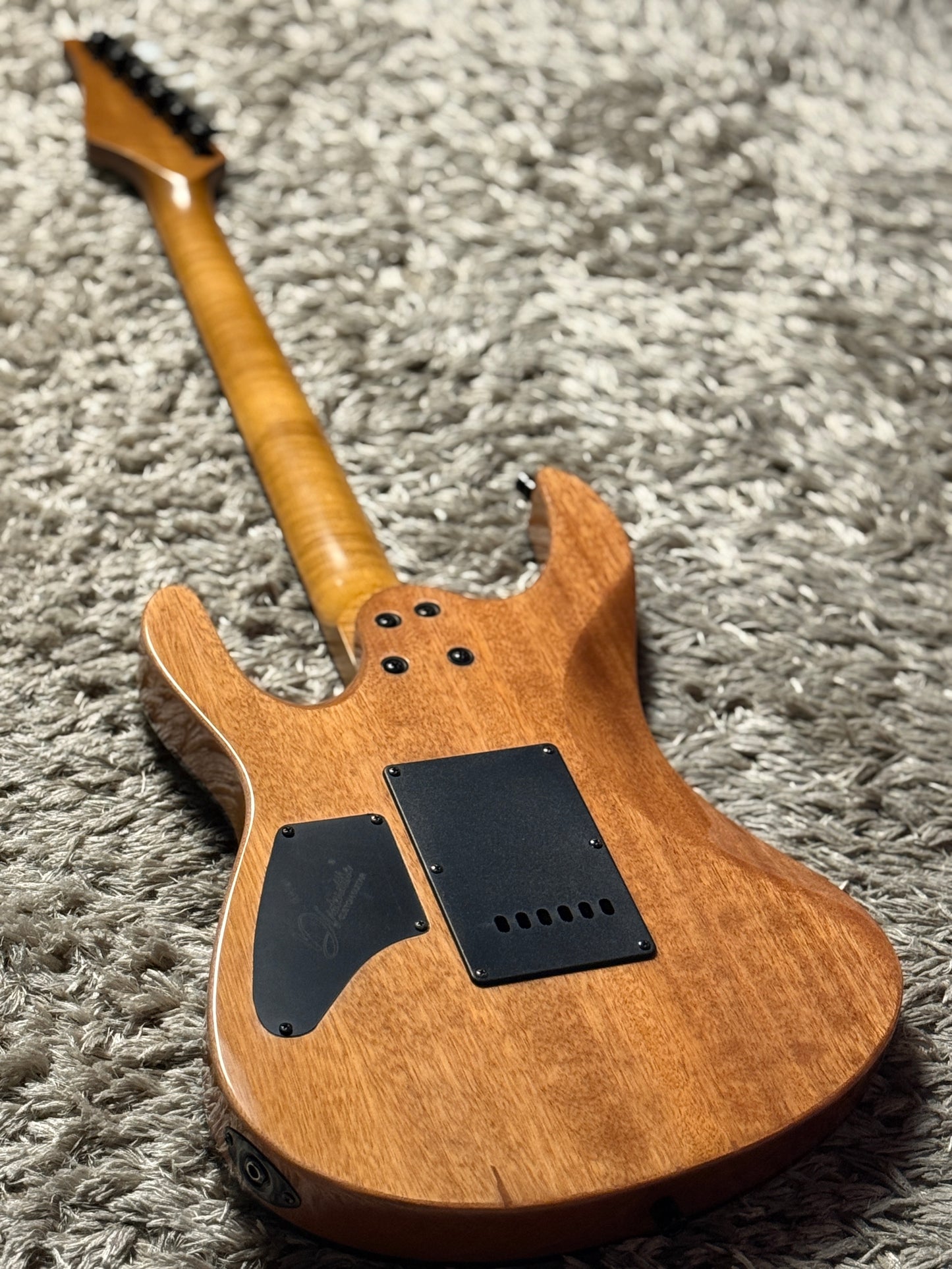 Dhatarattha Custom DST HH Quilt in Emerald Green with Rosewood FB