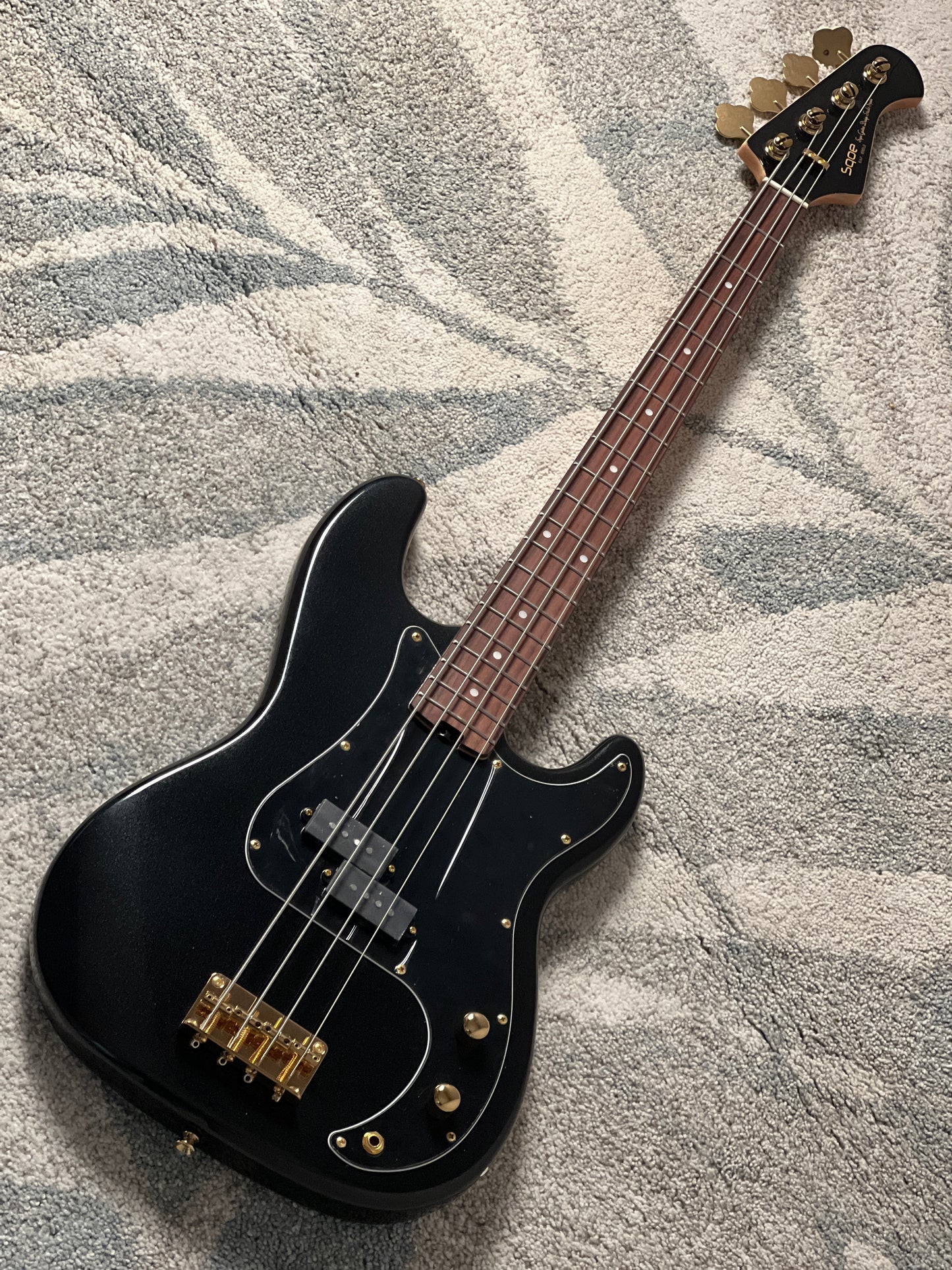 SQOE SPB609 4-STRING PB-STYLE in Black
