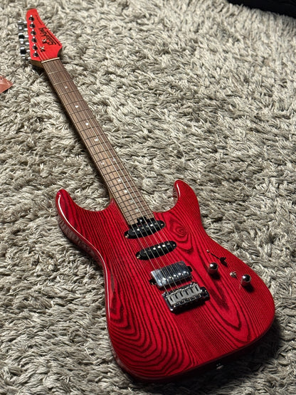 Soloking MS-1 Custom ในสีม่วงแดงใสพร้อมคอไม้เมเปิ้ลย่างและตัวไม้แอช 