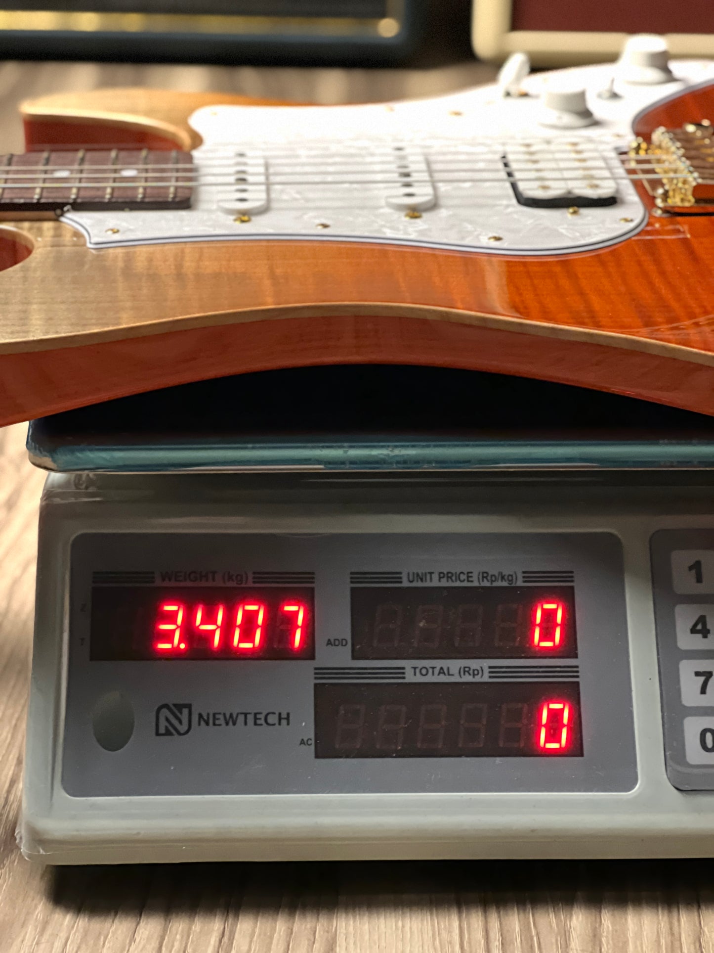 Fujigen FGN Expert EOS Odyssey in Ripe Kaki Gradation with Hardshell Case G230896