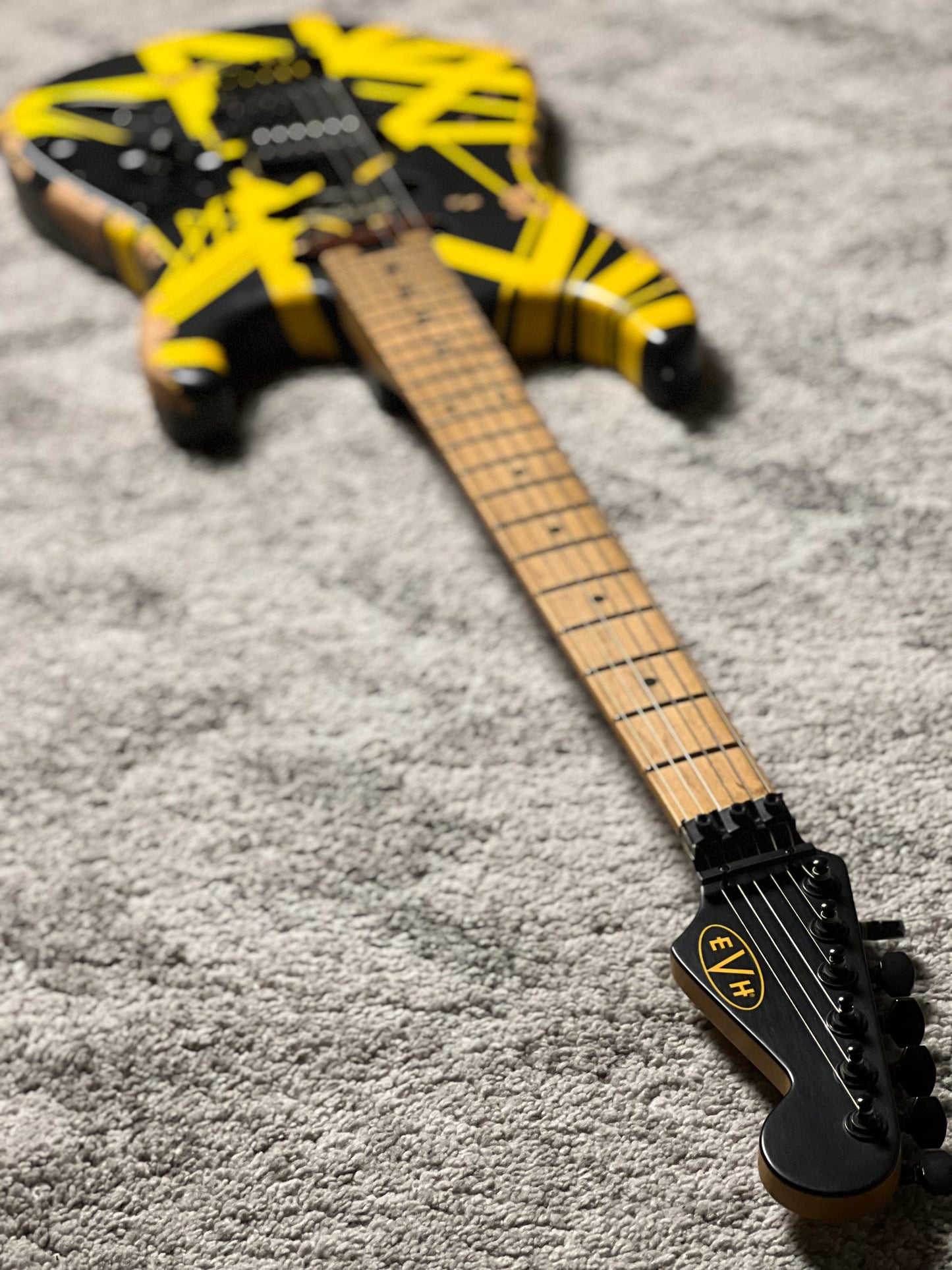 EVH Striped Series Frankenstein Frankie in Black w/Yellow Stripes