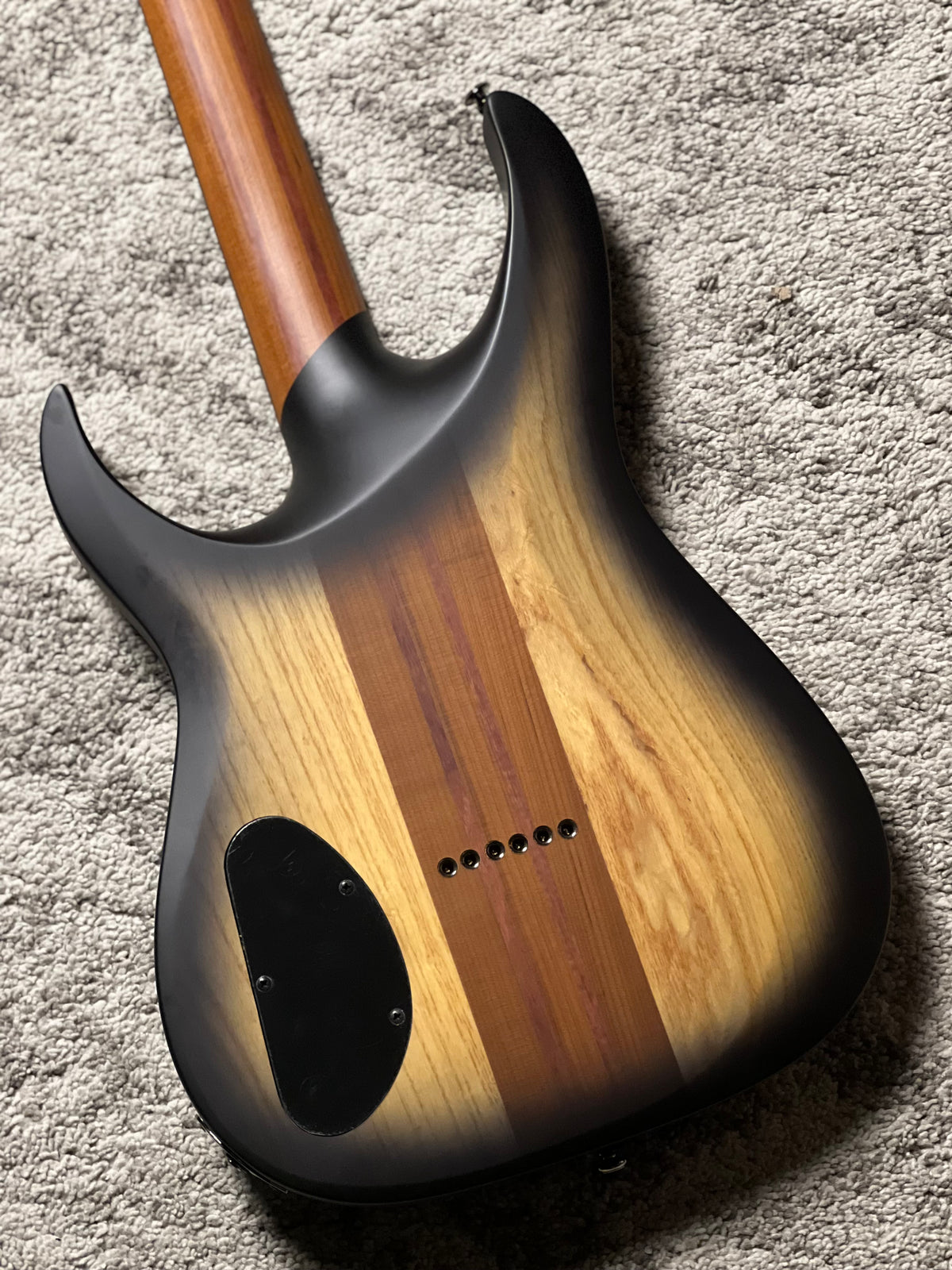 Schecter Banshee Mach-6 in Fallout Burst