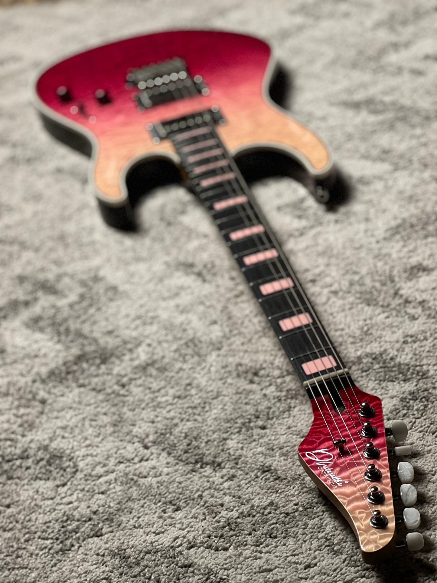 Dhatarattha Custom DST HH Quilt in Magenta Surf with Rosewood FB