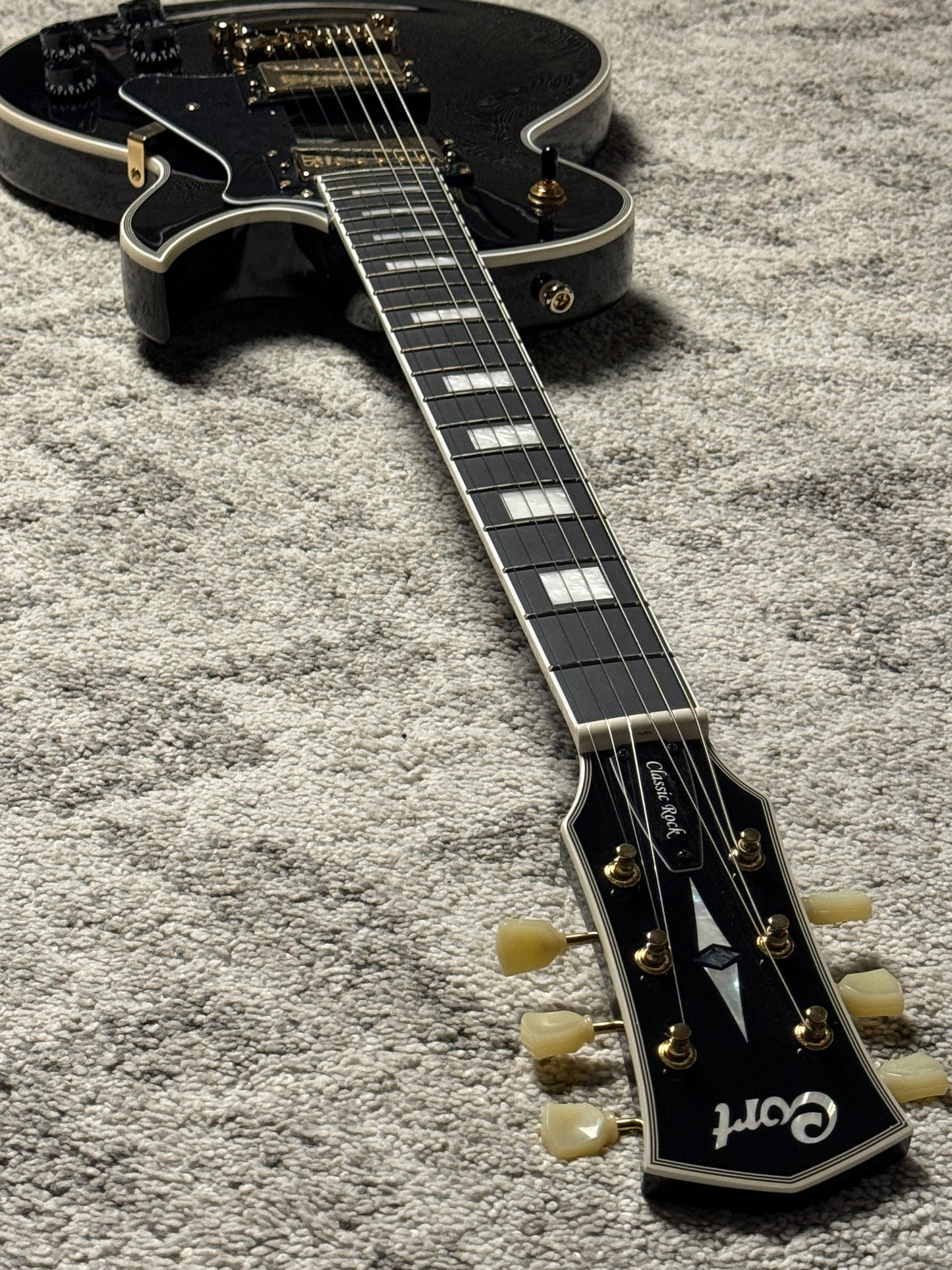 Cort Classic Rock CR270 in Black
