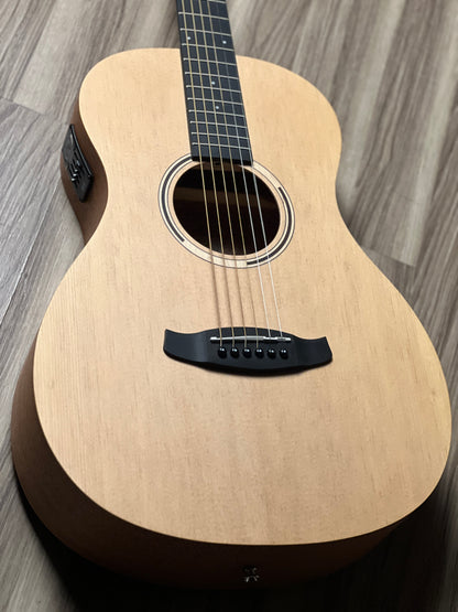 Tanglewood TR8E Parlour Size in Natural Open Pore Finish w/Bag