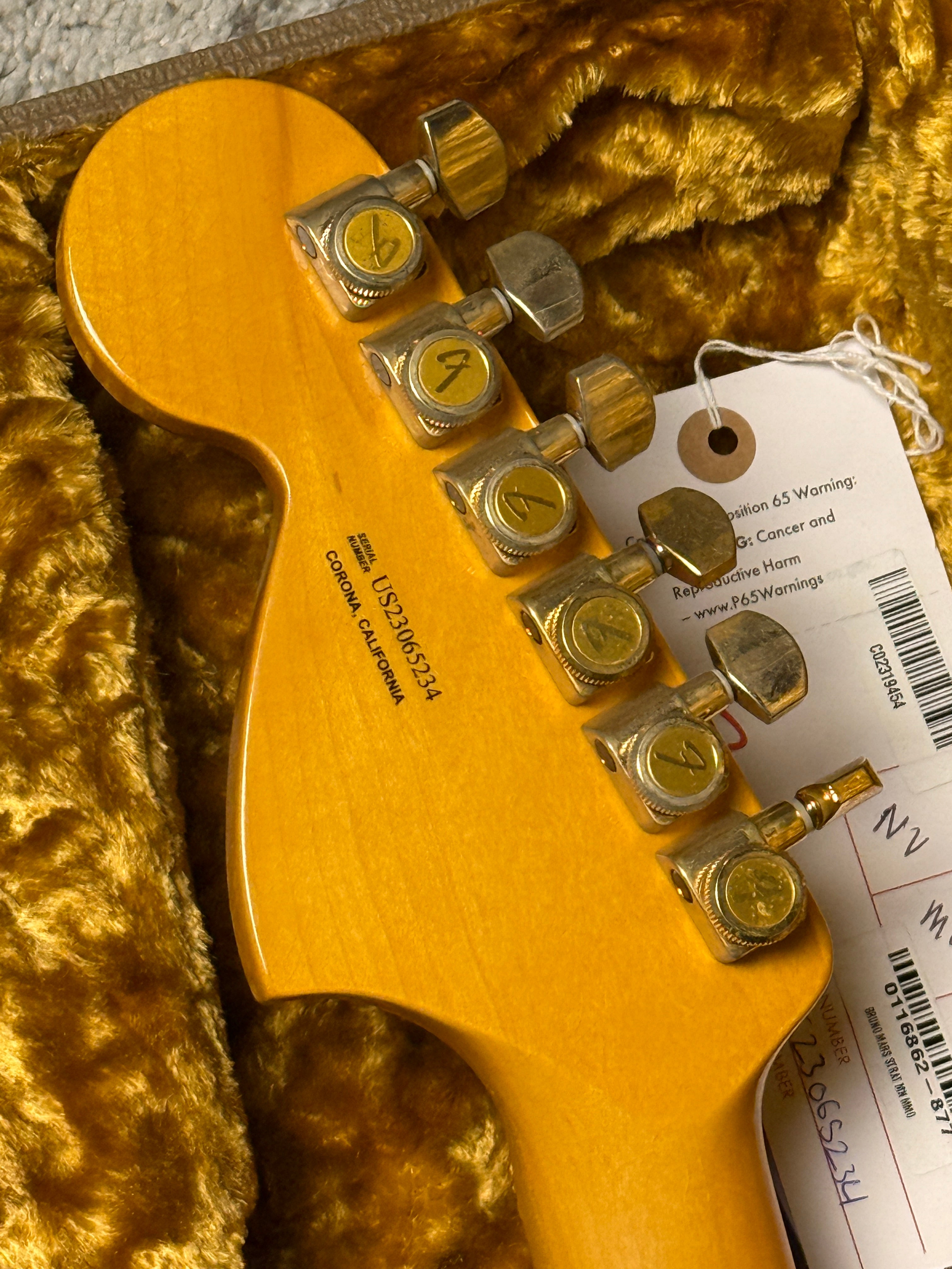 Fender Limited Edition Bruno Mars Stratocaster with Maple FB in