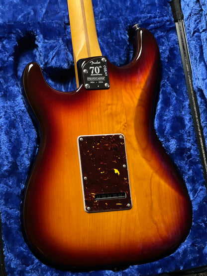 Fender 70th Anniversary American Professional II Stratocaster with RW FB in Comet Burst US24026056