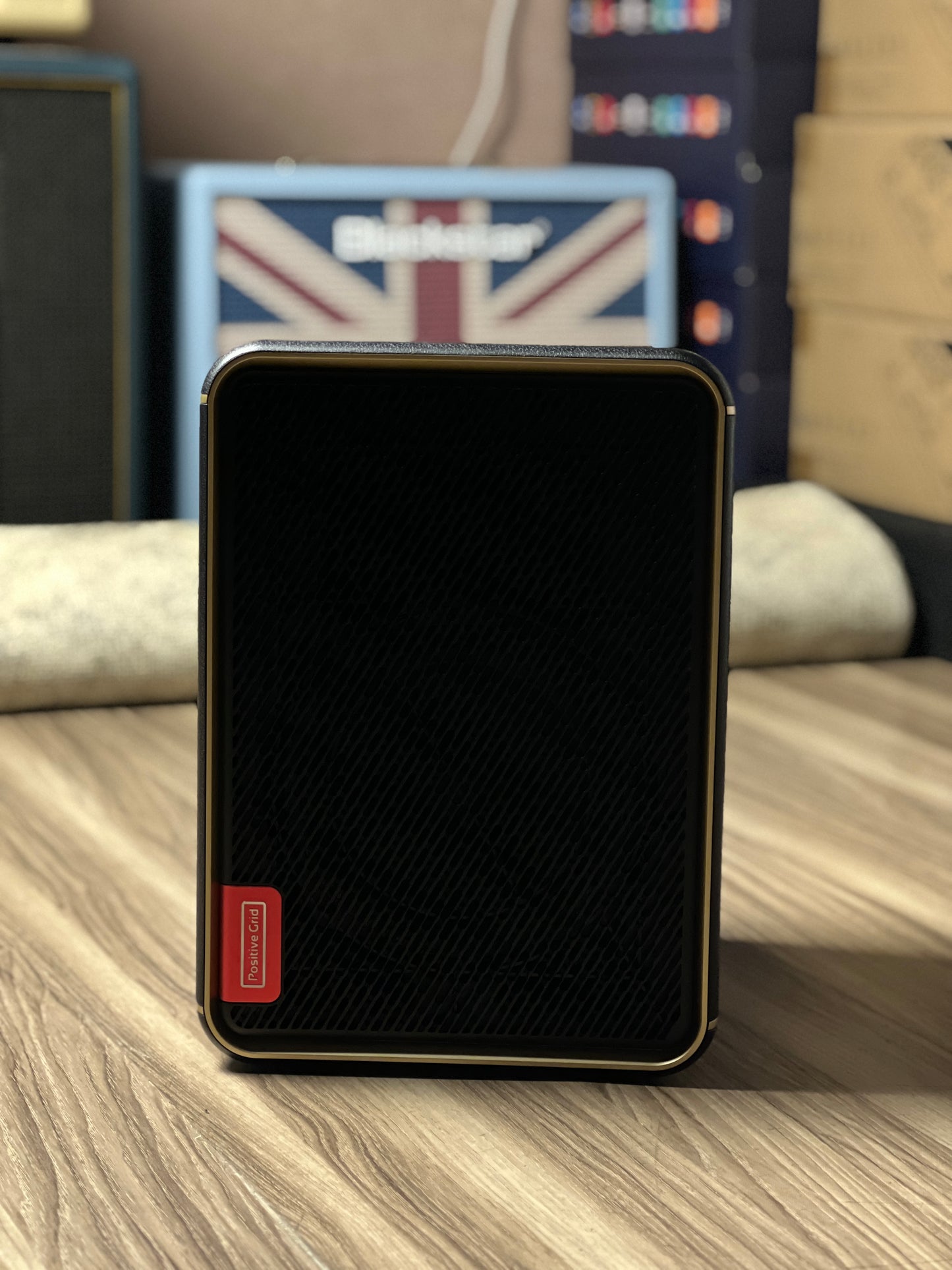 Positive Grid Spark Smart Combo Amplifier สำหรับกีตาร์ไฟฟ้าและอะคูสติกและเบส 