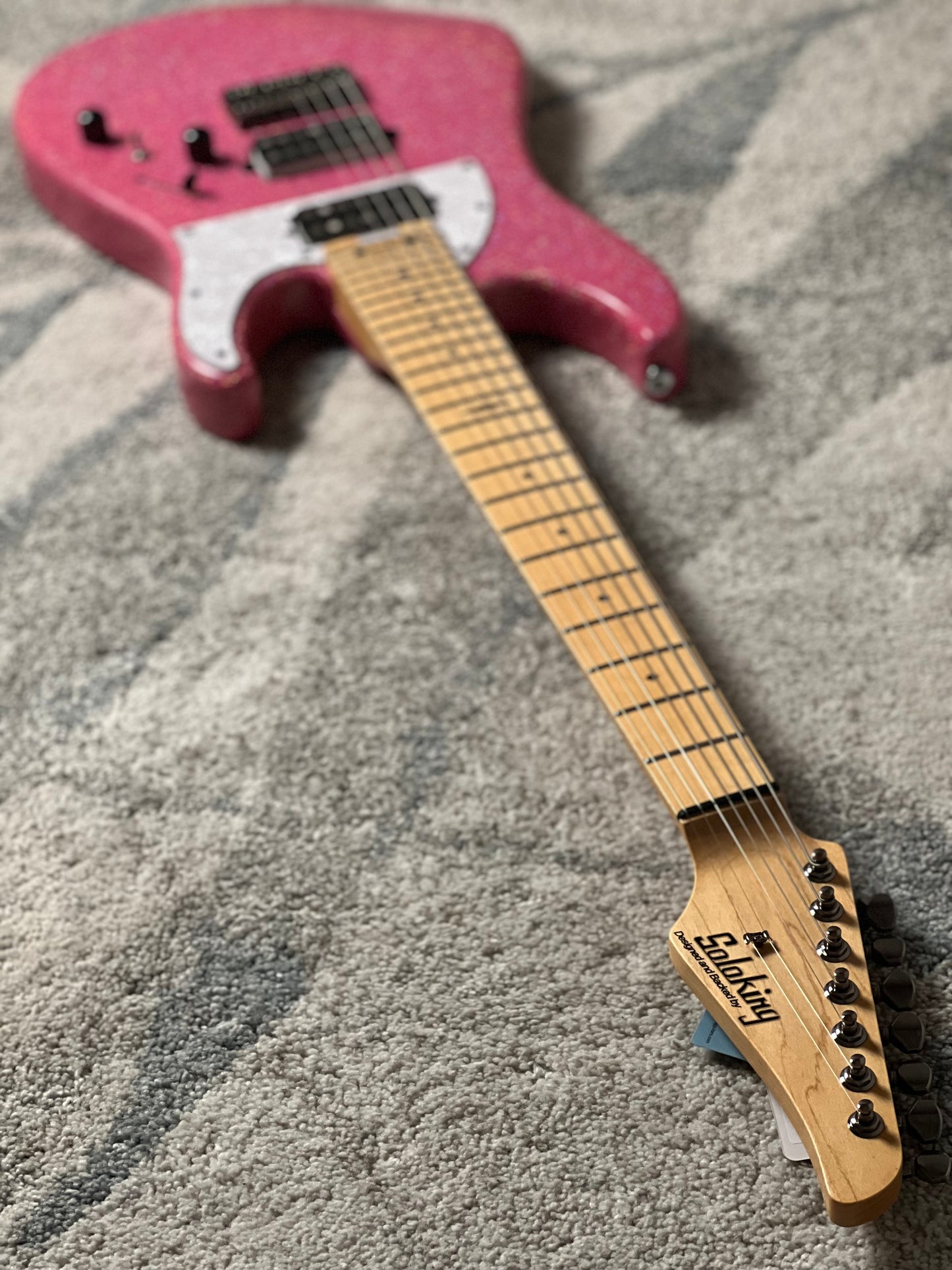 Soloking MS-7 in Pink Sparkle Mortis Tribute with Maple FB
