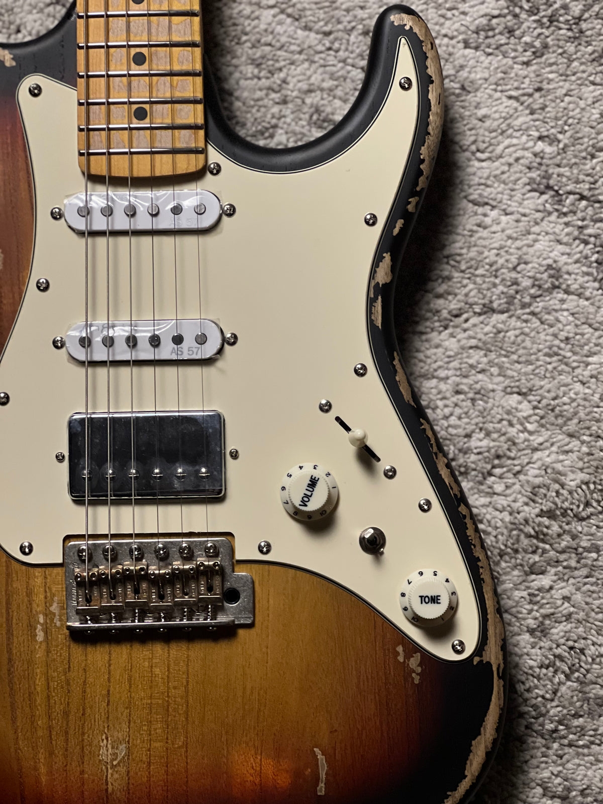 Soloking MS-1 Tribute 50s Relic with Maple FB in 3-Tone Sunburst