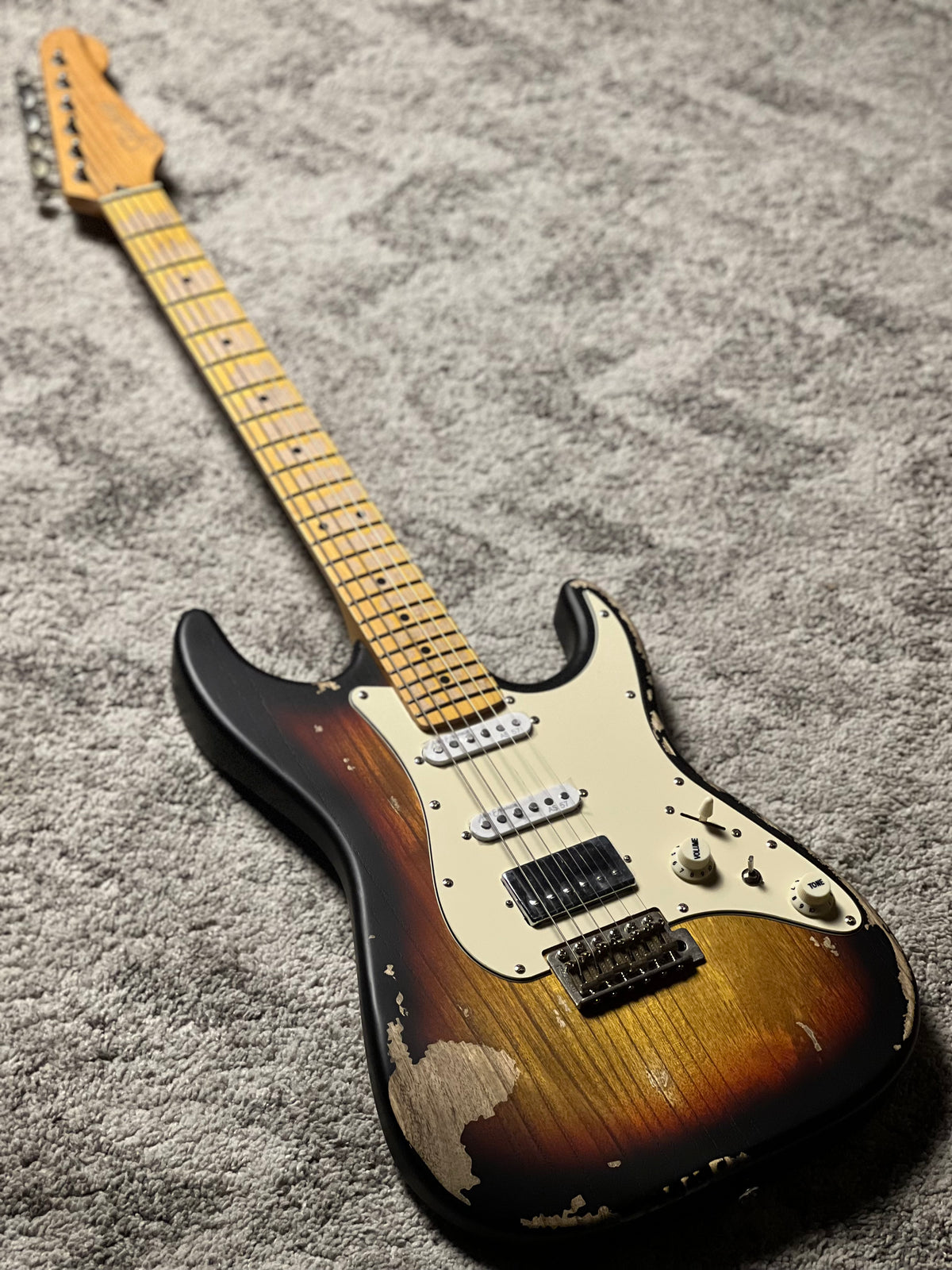 Soloking MS-1 Tribute 50s Relic with Maple FB in 3-Tone Sunburst