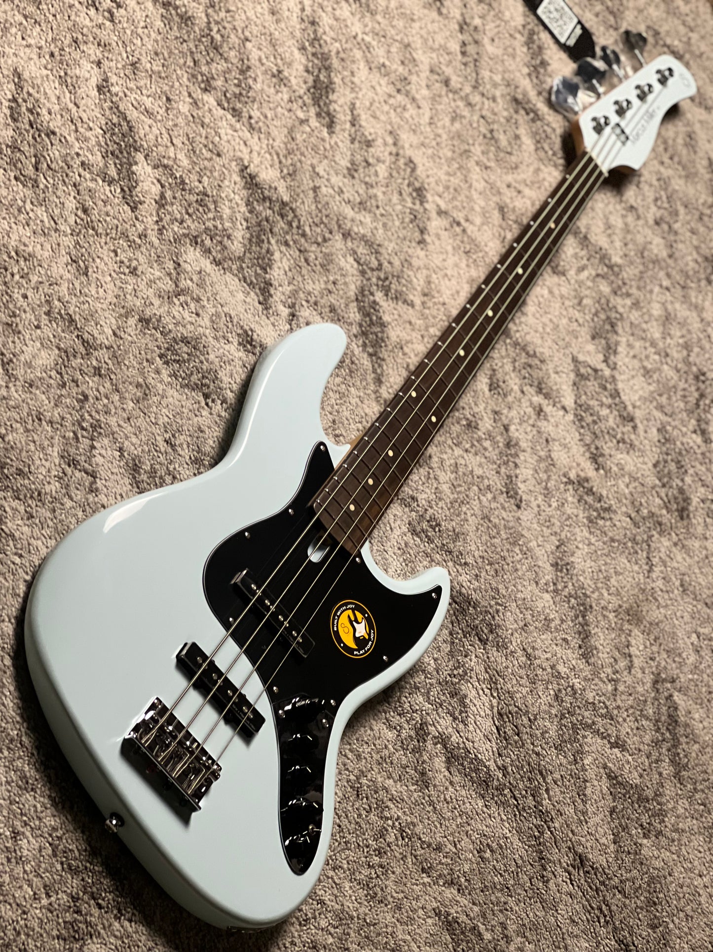 Sire Marcus Miller V3 4 String 2nd Generation in Sonic Blue