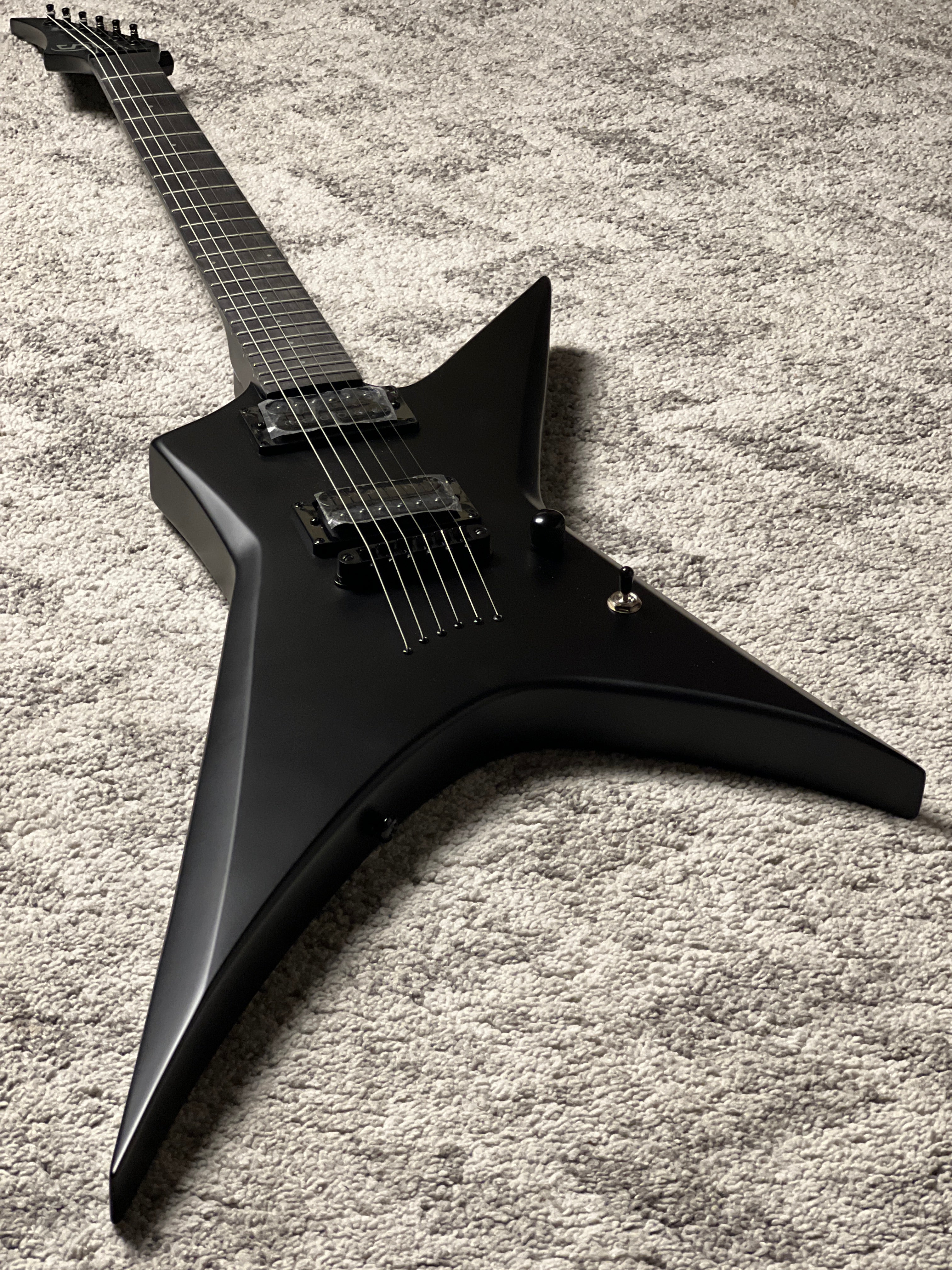 Solar XB4.6C in Carbon Black Matte – nafiriguitar.com
