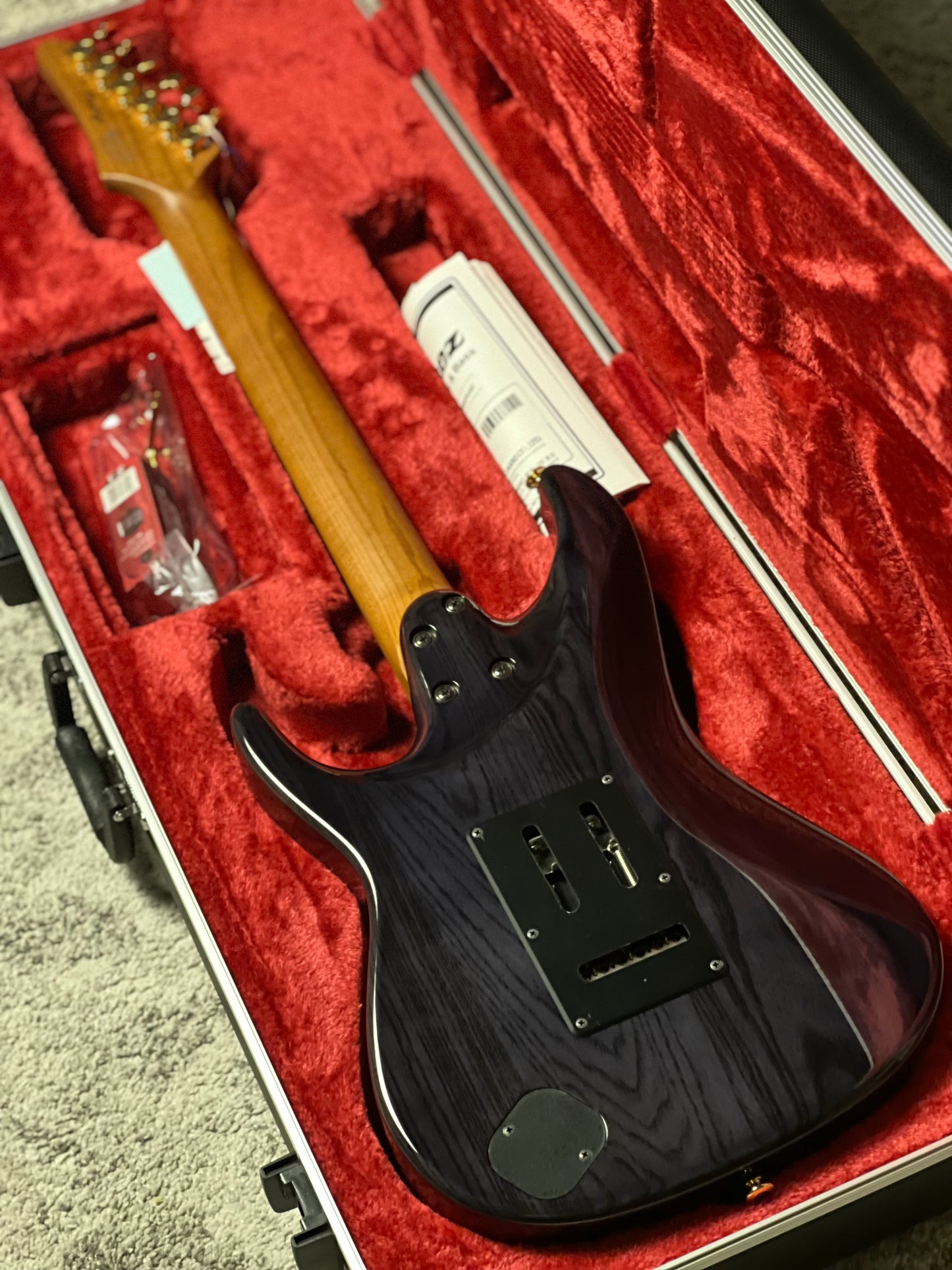 Ibanez Prestige AZ2204AG-TGB w/Case in Transparent Gray Burst F2533517