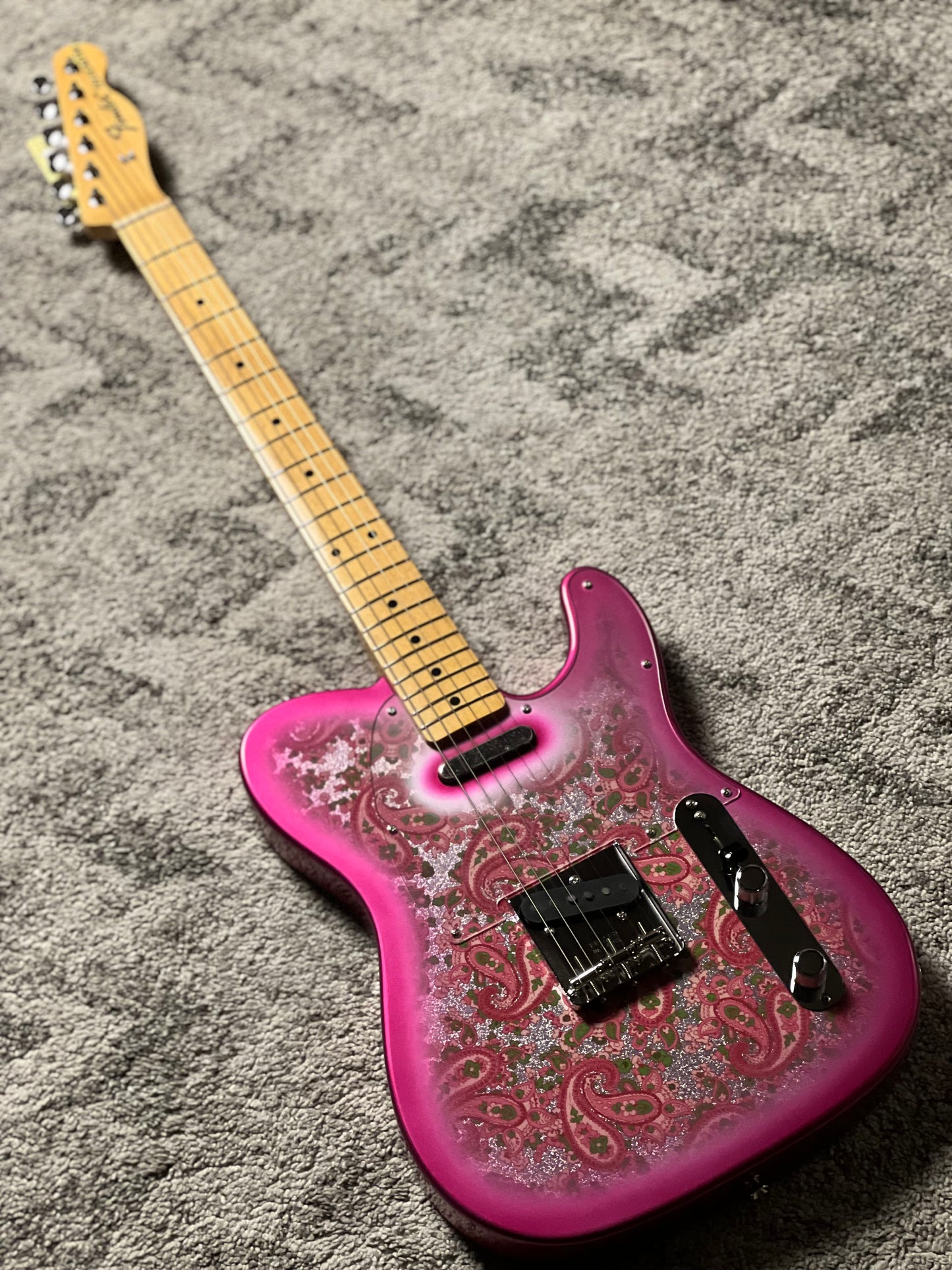 Fender MIJ Limited Telecaster with Maple FB in Pink Paisley JD26002712