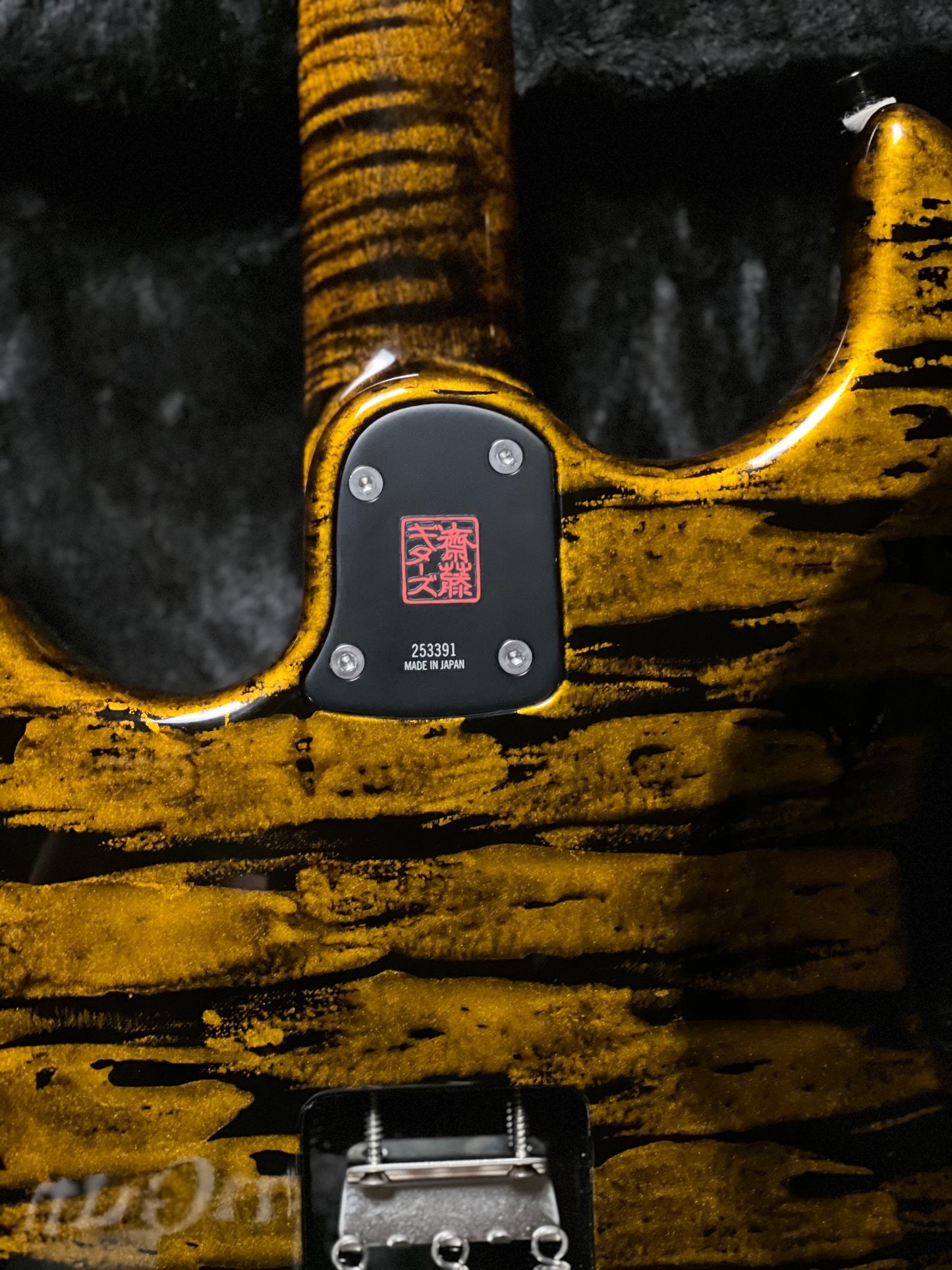 Saito S-622CS BEYOND SSH in Kin Oni with Hardshell Case 253391