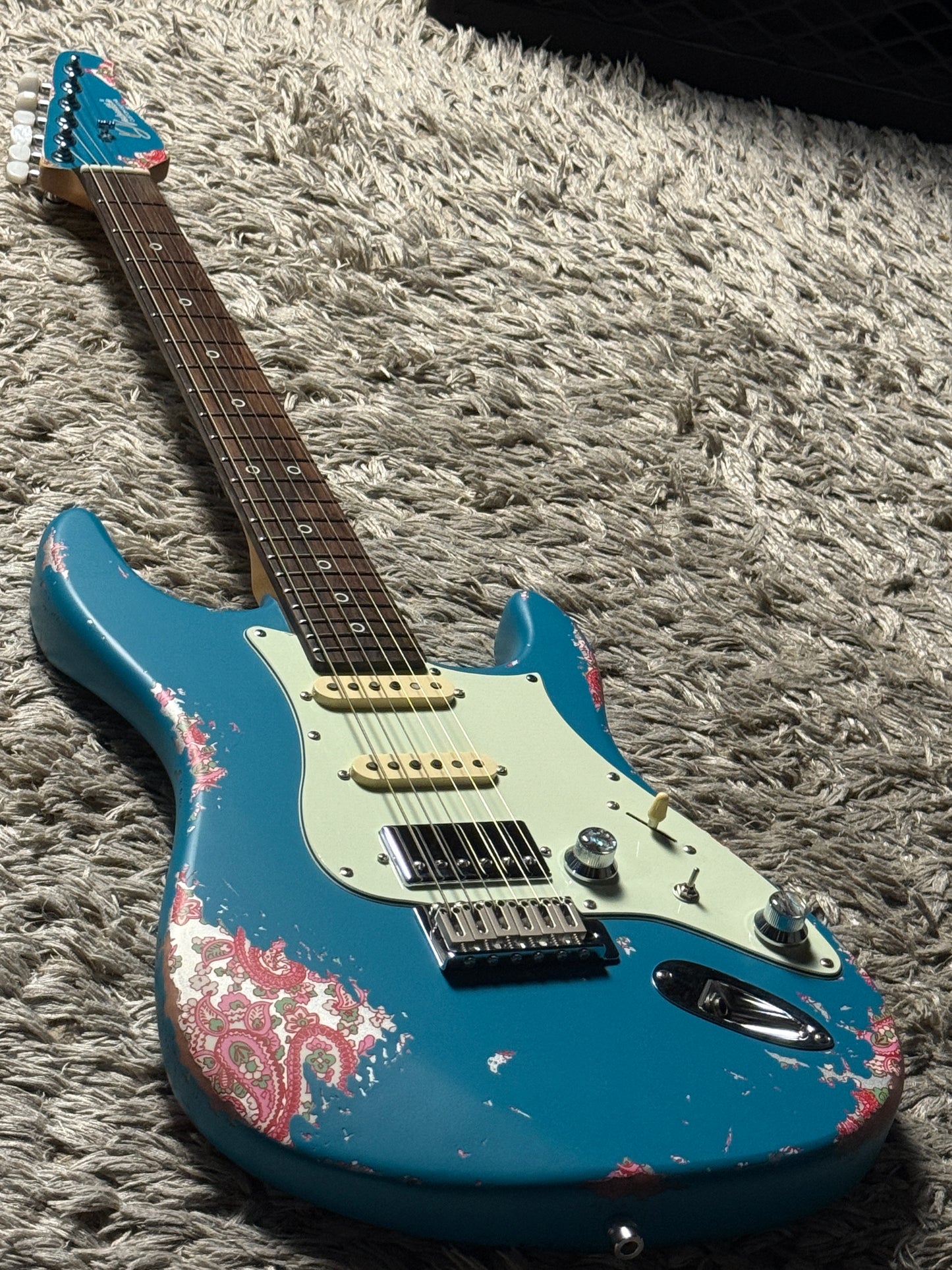 Dhatarattha Performance DST HSS in Ocean Turquoise over Pink Paisley with RW FB and Nitrocellulose Lacquer Relic
