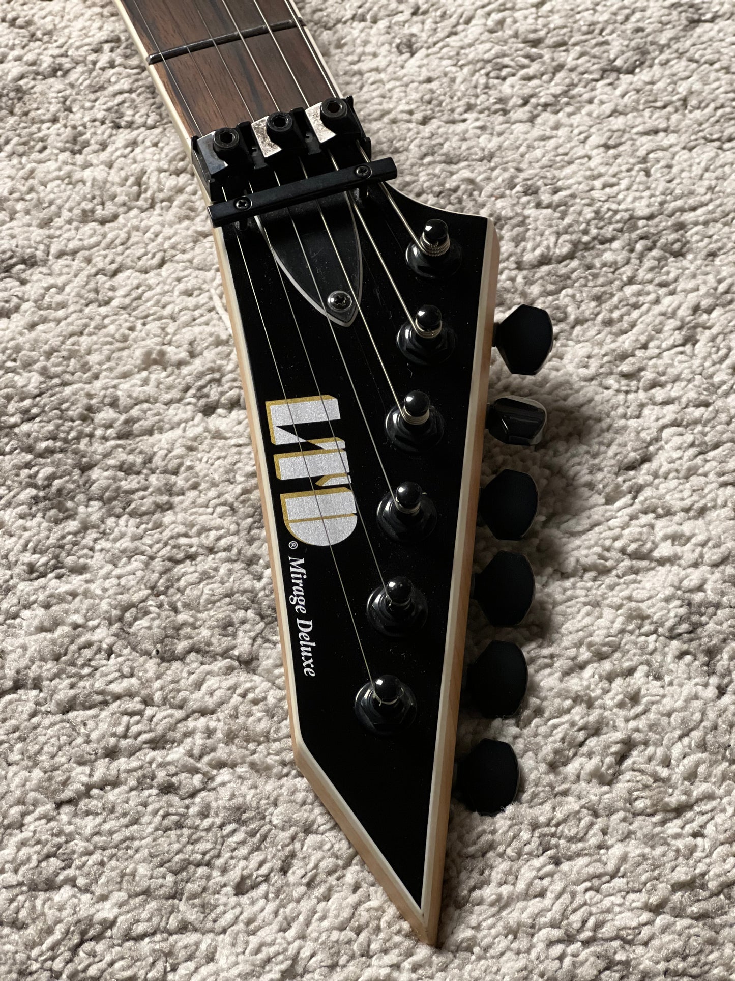 ESP LTD Mirage Deluxe ‘87 in Turquoise W24013395
