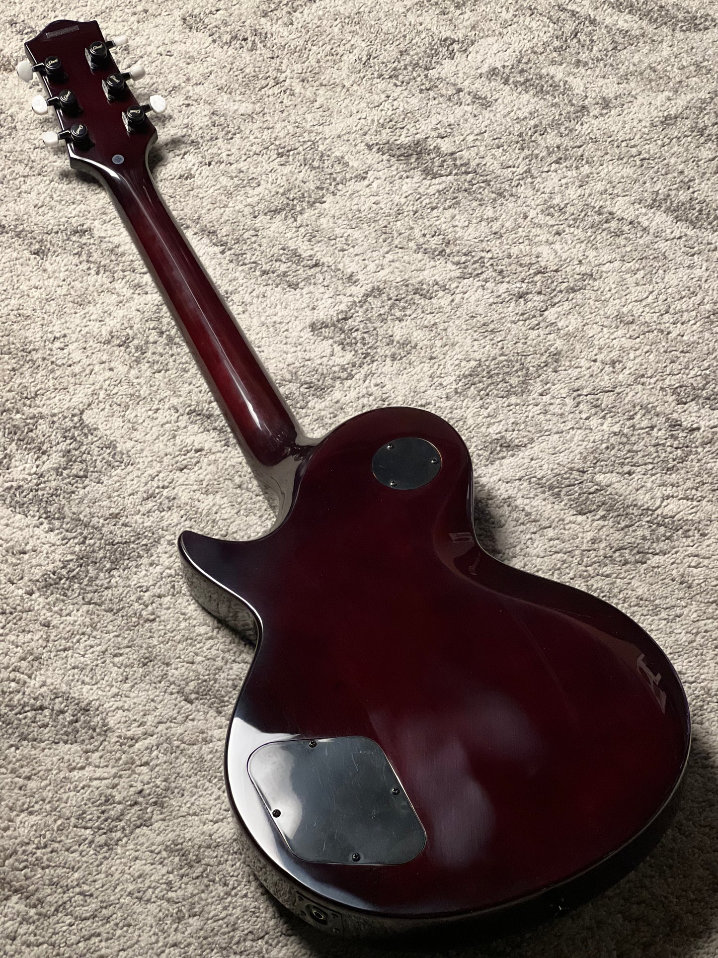 Dhatarattha Custom DLP in Transparent Blue with 5A Quilt Top