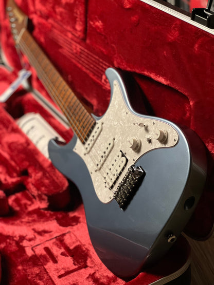 Ibanez Prestige Japan AZ2204-IBM สี Ice Blue Metallic