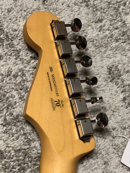 Fender Player II Stratocaster with Maple FB in Polar White MXS24033185