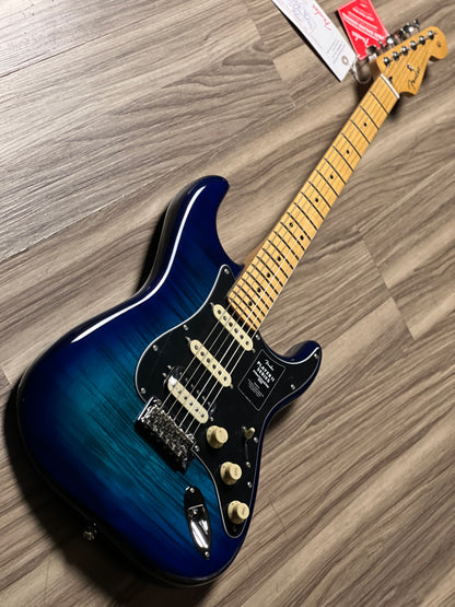 Fender Limited Edition Player II Stratocaster HSS Top with Maple FB in Blue Burst