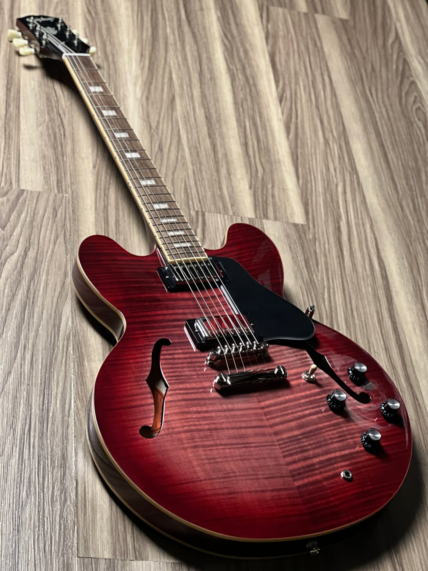 Epiphone ES-335 Figured in Purple Burst