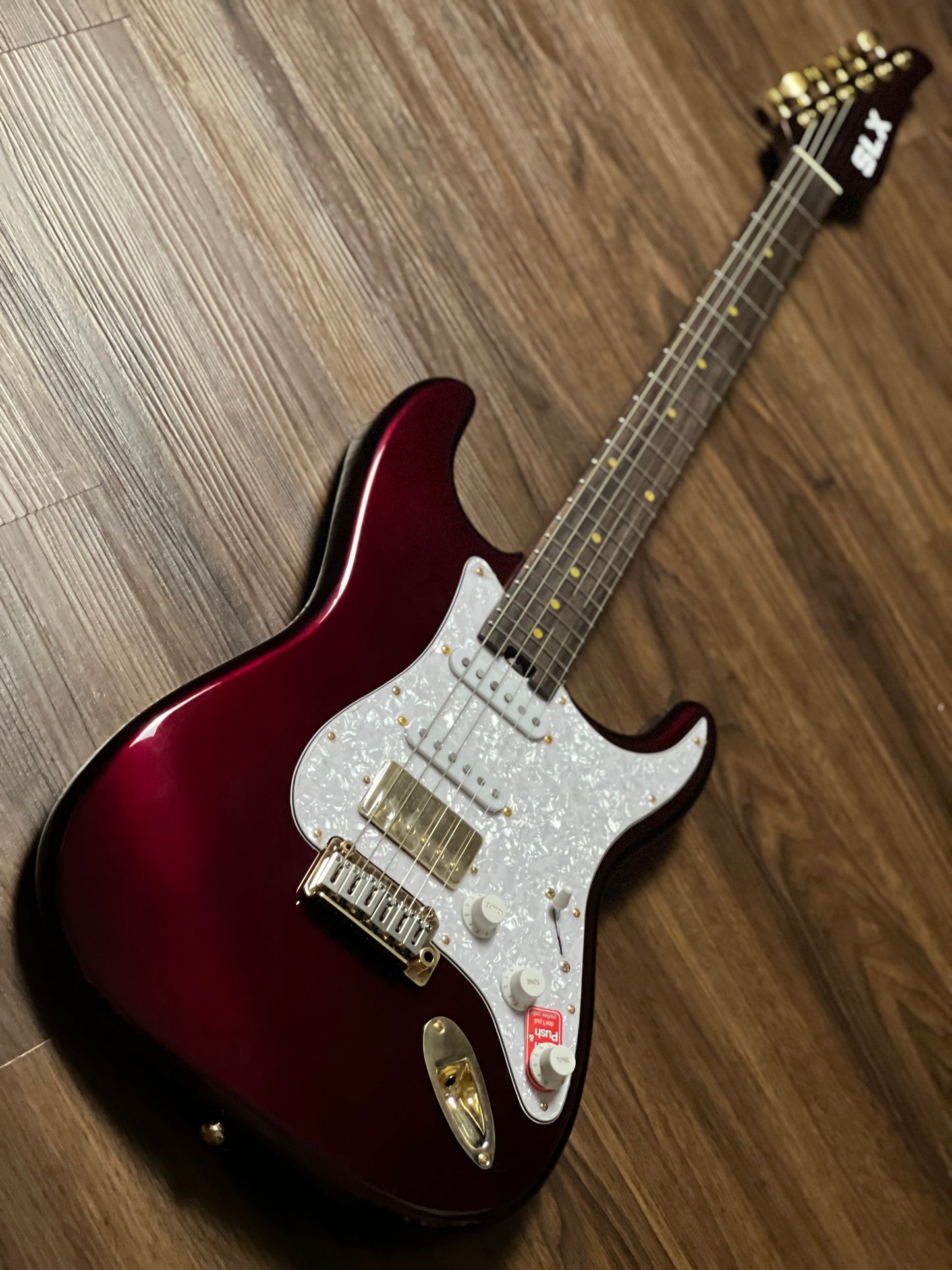 SLX Hawk Classic 22 HSS in Oxblood with Rosewood FB and Gold Hardware Limited Edition