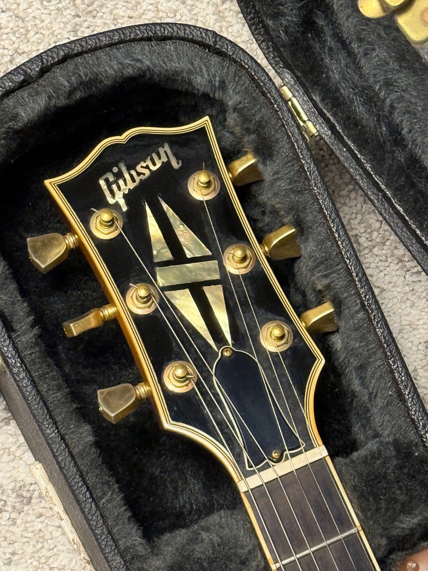 Gibson ES-137 Custom in Lightburst 02583721 (USED)