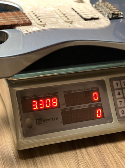 Ibanez Prestige Japan AZ2204-IBM สี Ice Blue Metallic