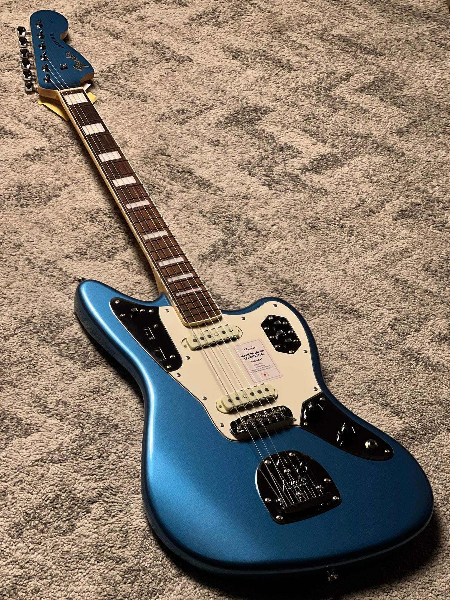 Fender Japan Traditional Late 60s Jaguar with RW FB in Lake Placid Blue JD26003584